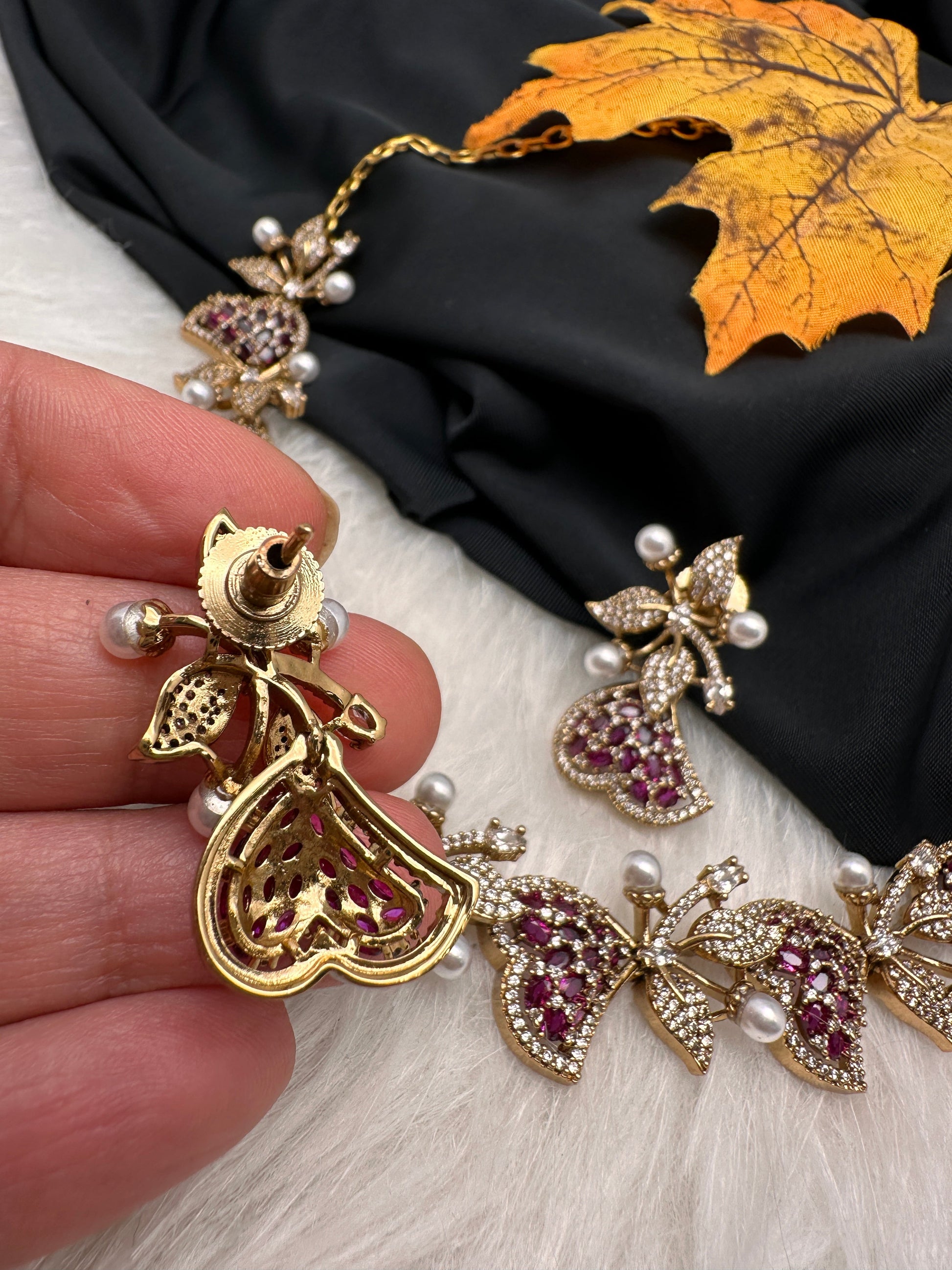 CZ Victorian Color Stone Nano Setting Neckline Necklace - Red