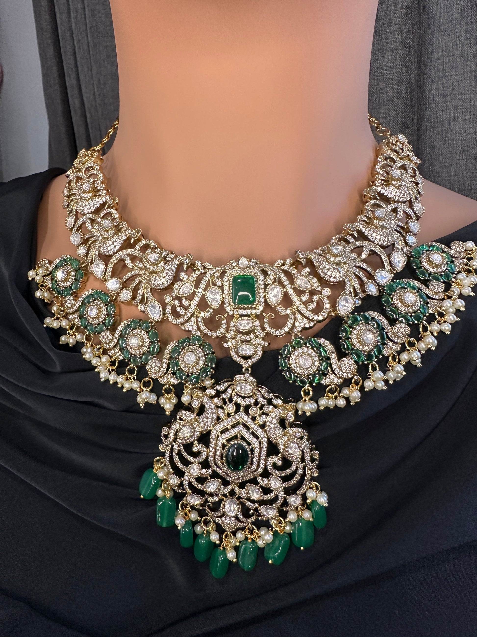 Moissanite  Victorian Color Stone Statement Neckline Necklace - Green