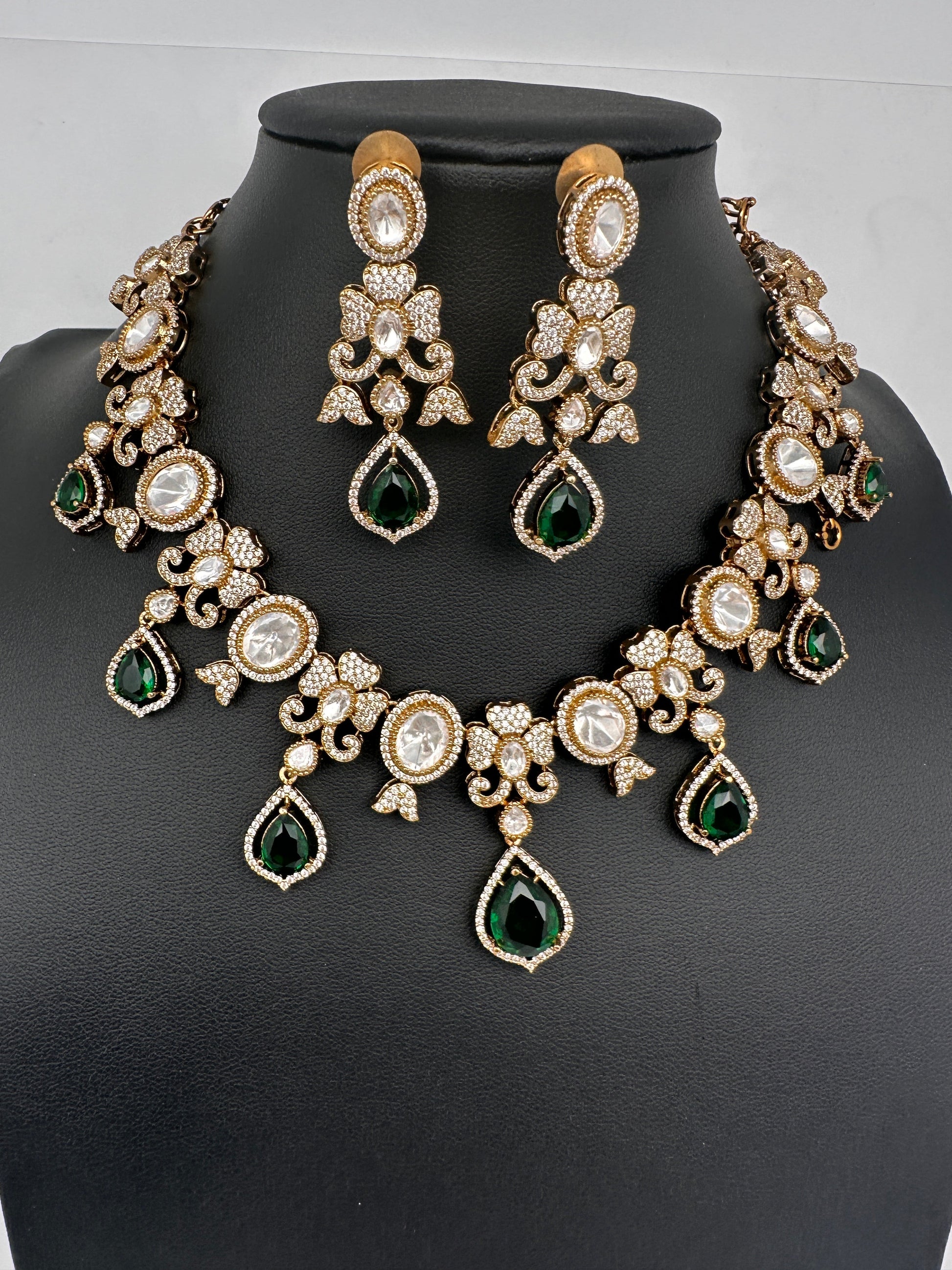 Moissanite  Victorian Color Stone CZ Neckline Necklace - Green