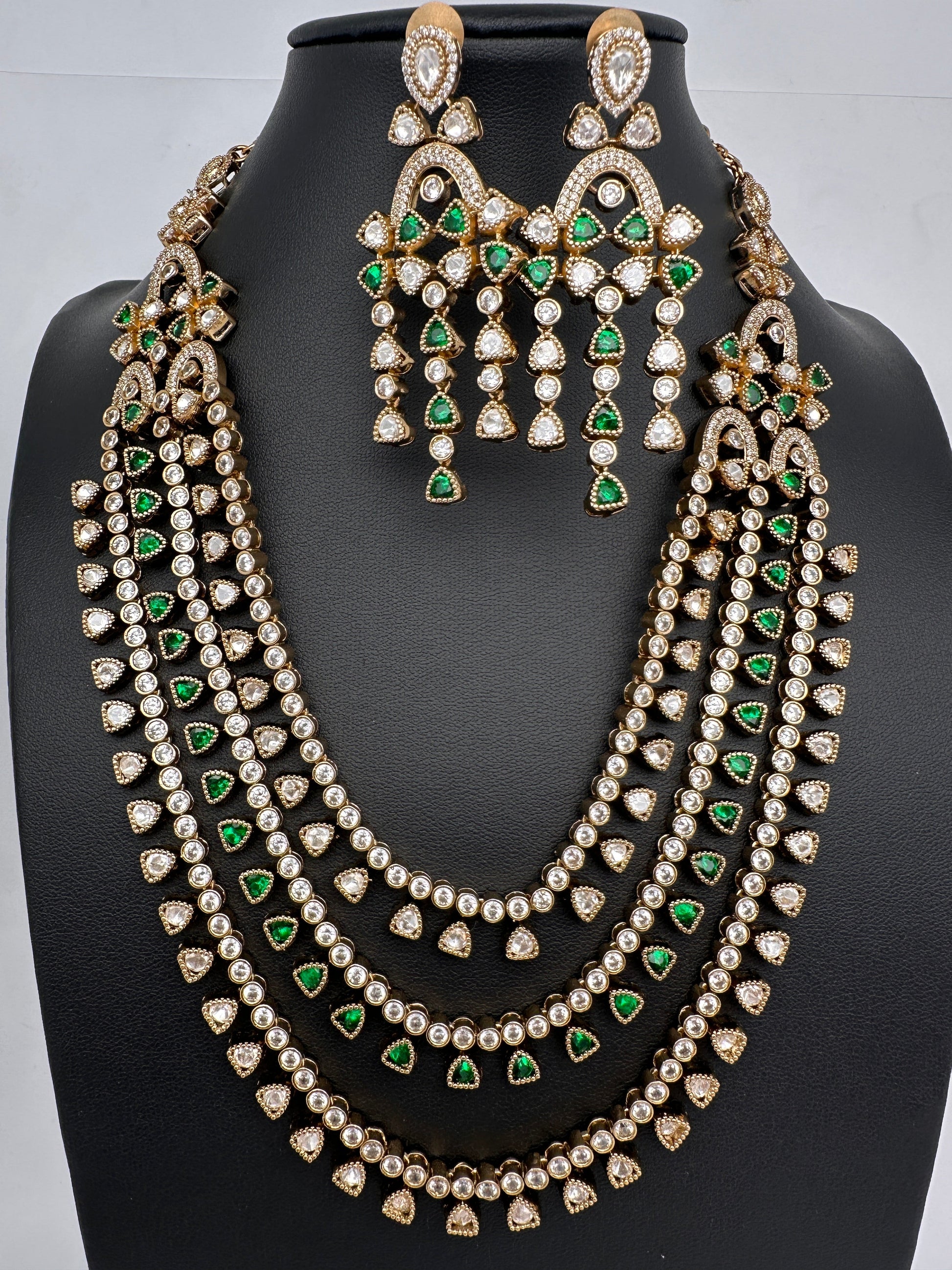 Multi Layer Teen Lada  Victorian Color Stone Statement Necklace - Green