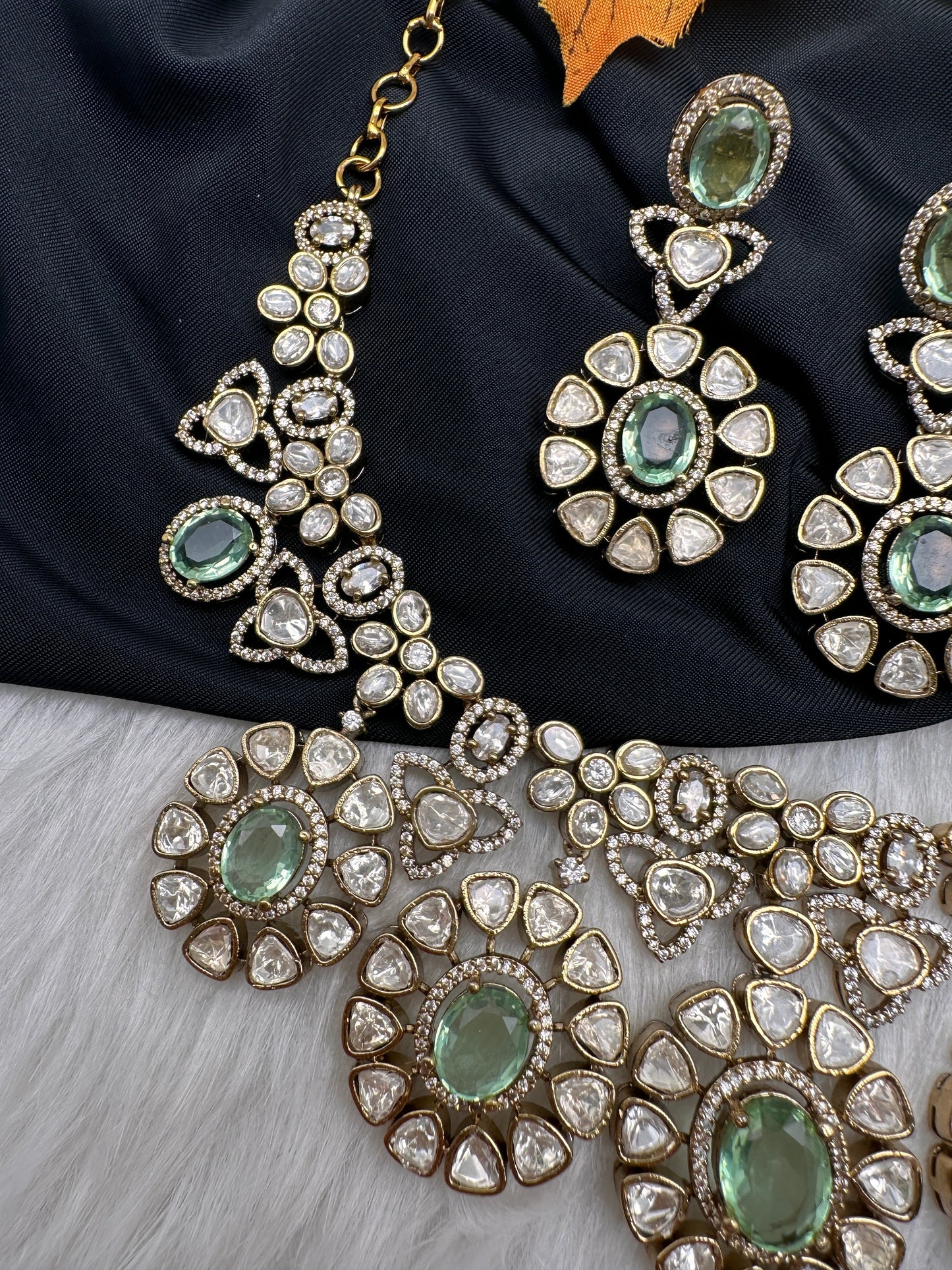 Moissanite Doublet Victorian Color Stone CZ Neckline Necklace - LightGreen