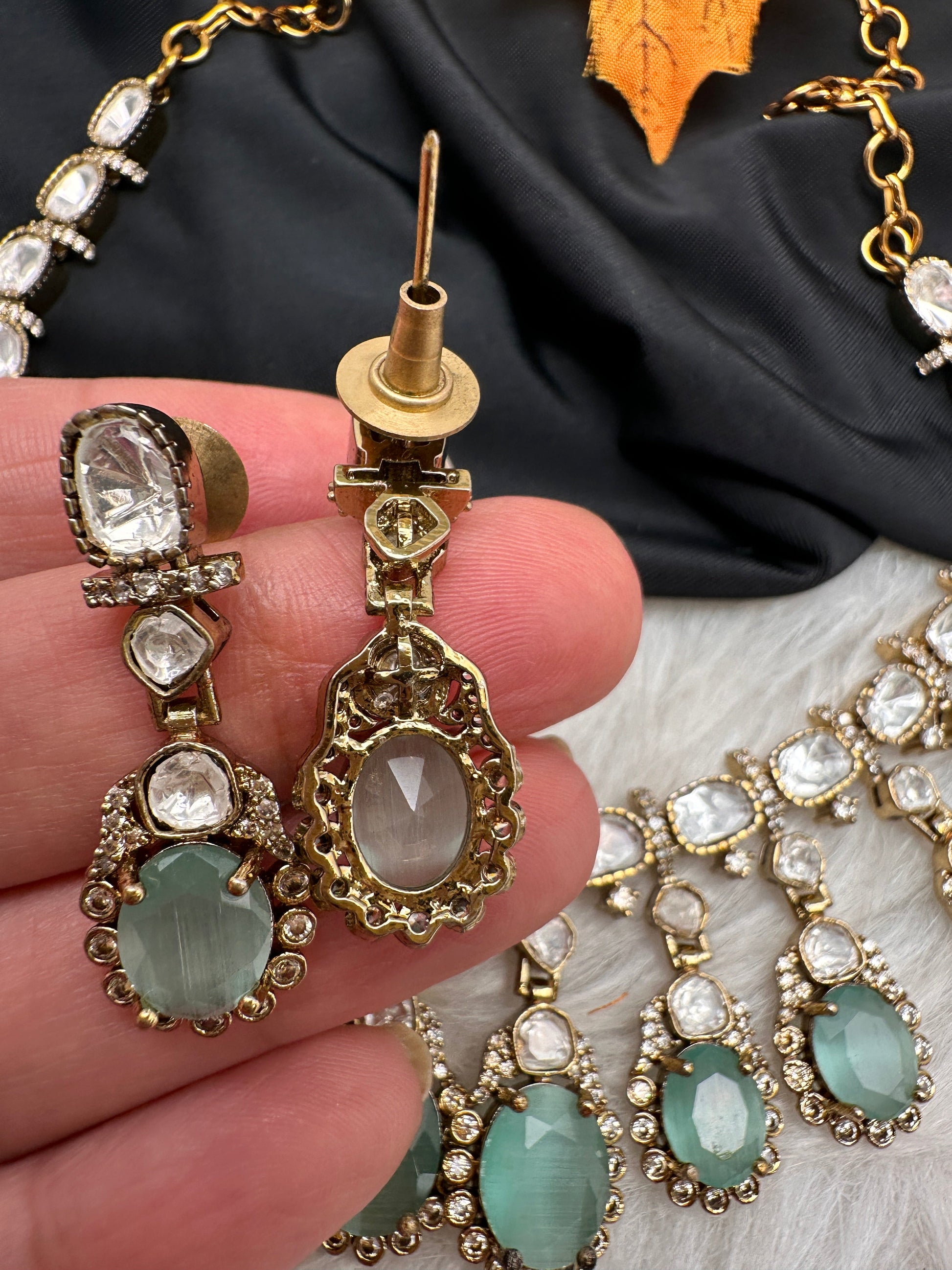 Moissanite Doublet Victorian Color Stone CZ Neckline Necklace - MintGreen