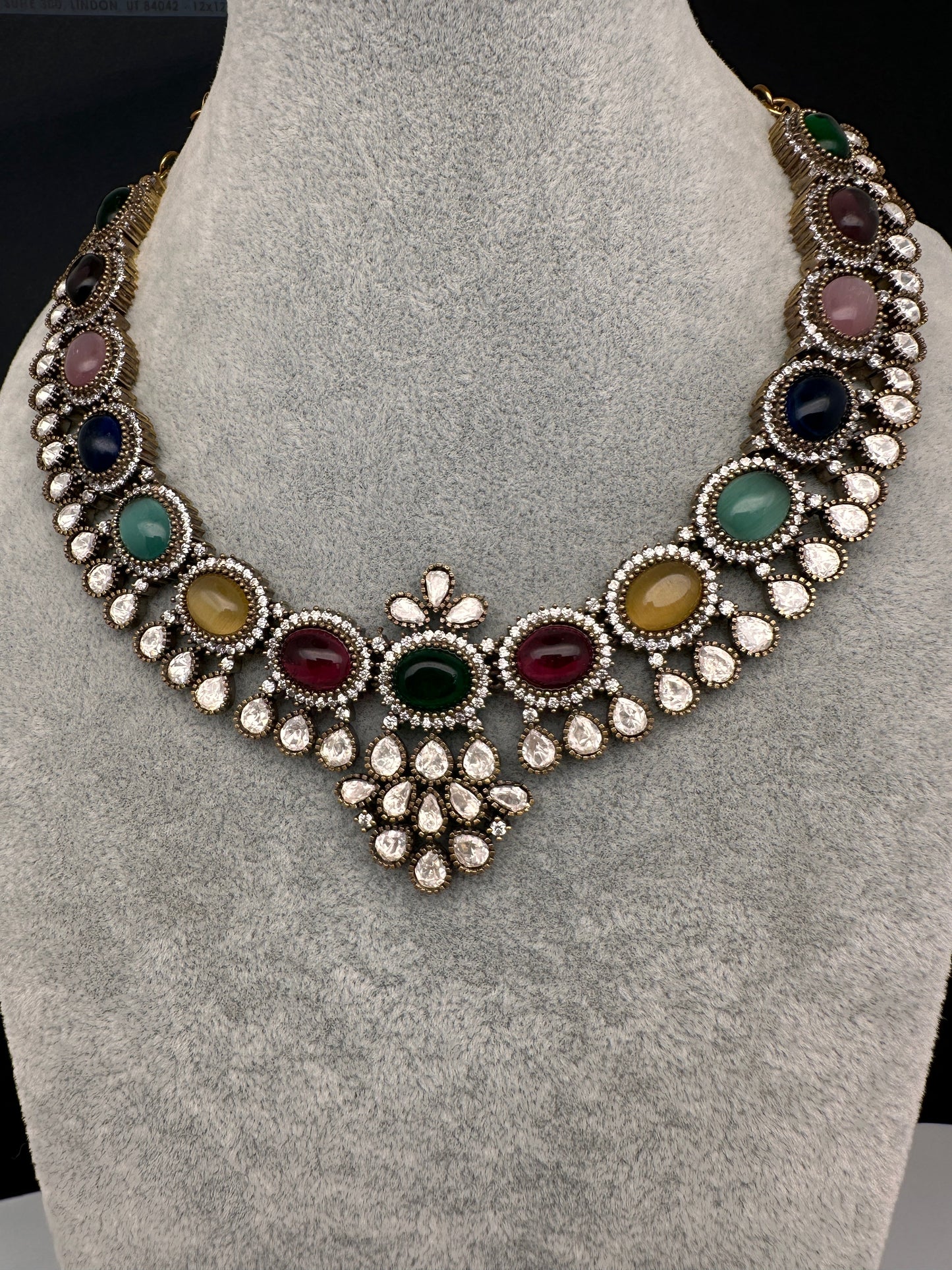 Moissanite Victorian Color Stone Necklace Comes With Studs - Multi