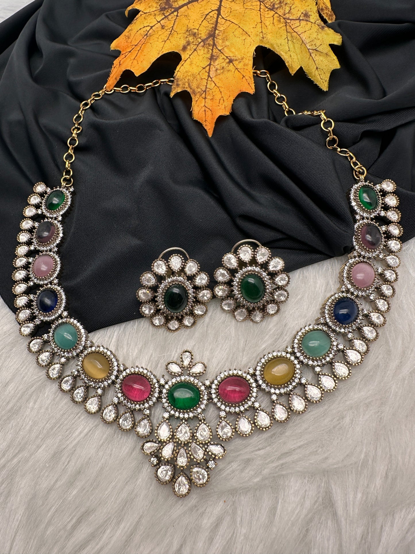 Moissanite Victorian Color Stone Necklace Comes With Studs - Multi