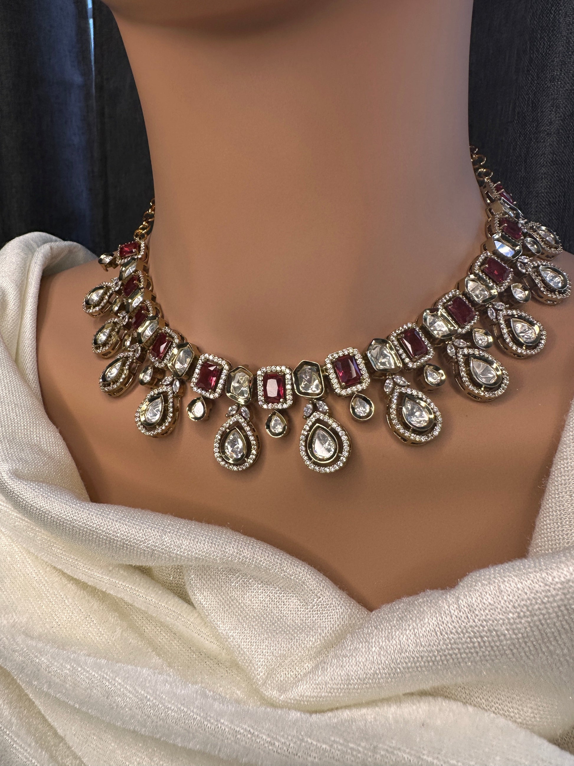 Moissanite Uncut Finish Victorian Color Stone Necklace - Red