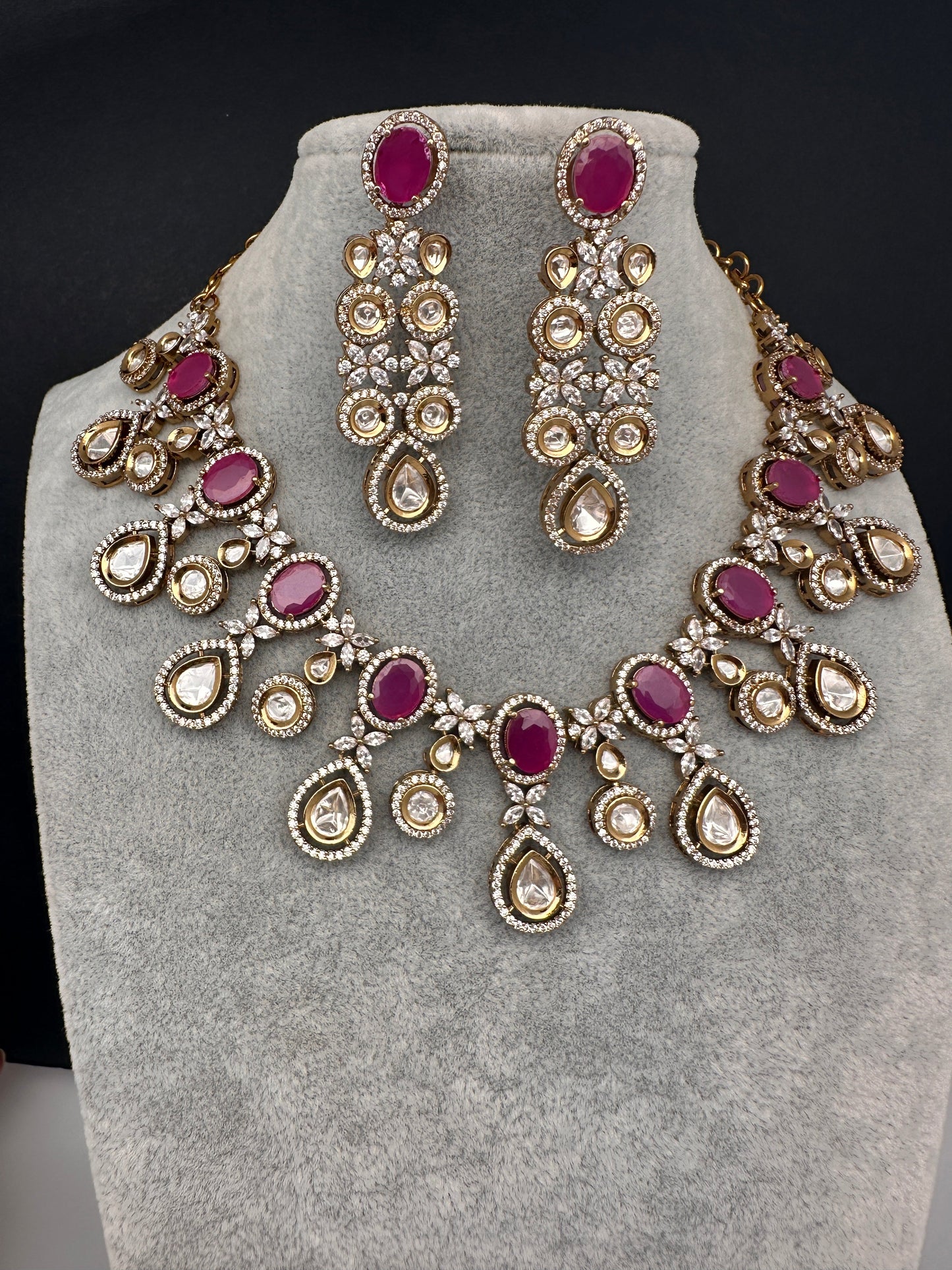 Moissanite Kundan Victorian Color Stone Necklace - Red