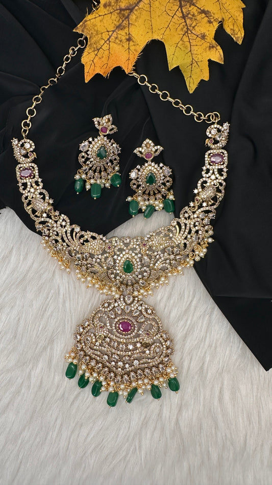 Victorian CZ Birdie Elepant Pattern Short Necklace - 