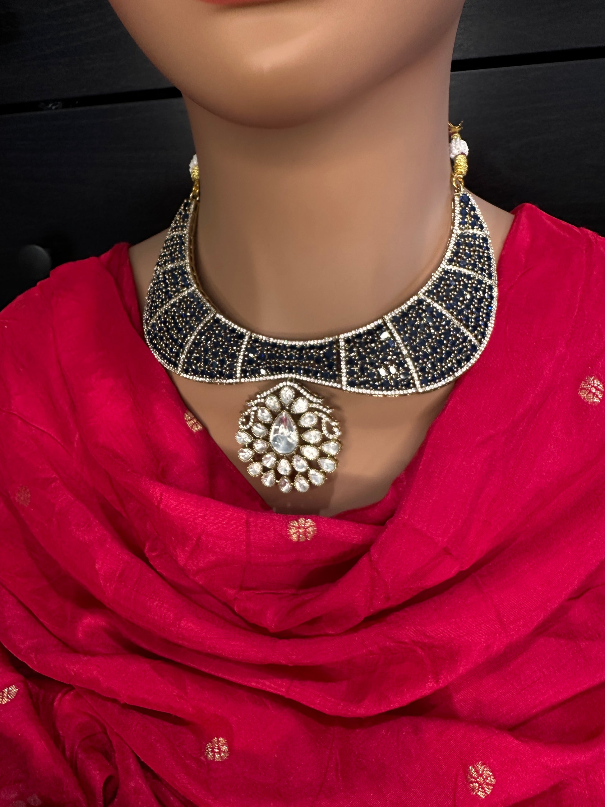 Moissanite AD Blue Neckline Short Necklace - 
