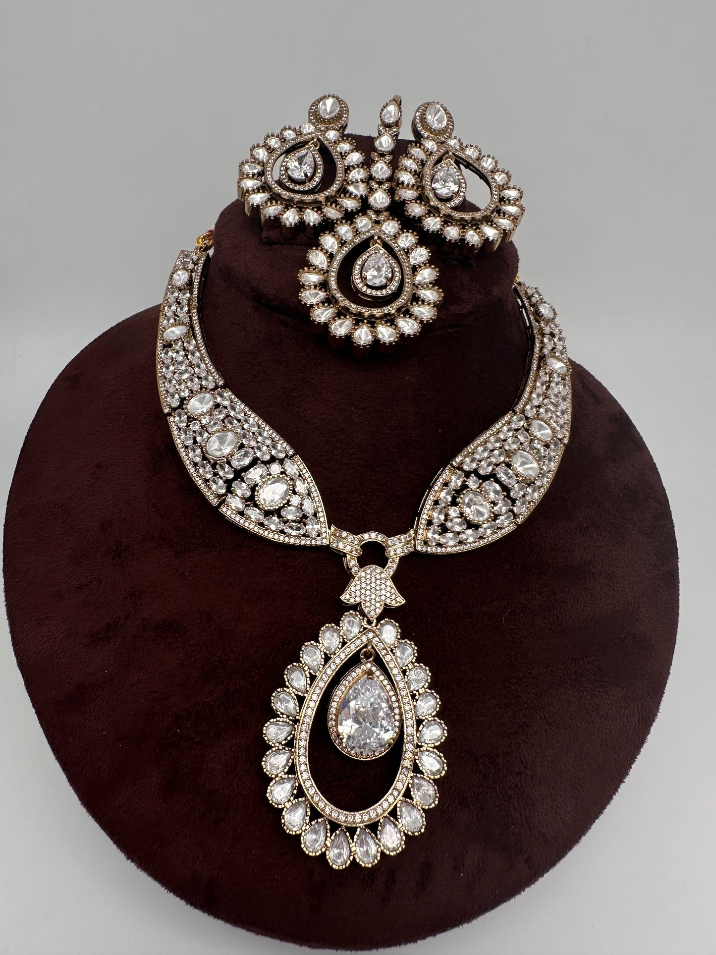 Moissanite AD Neckline Short Necklace with Earrings and Mang Tika - 