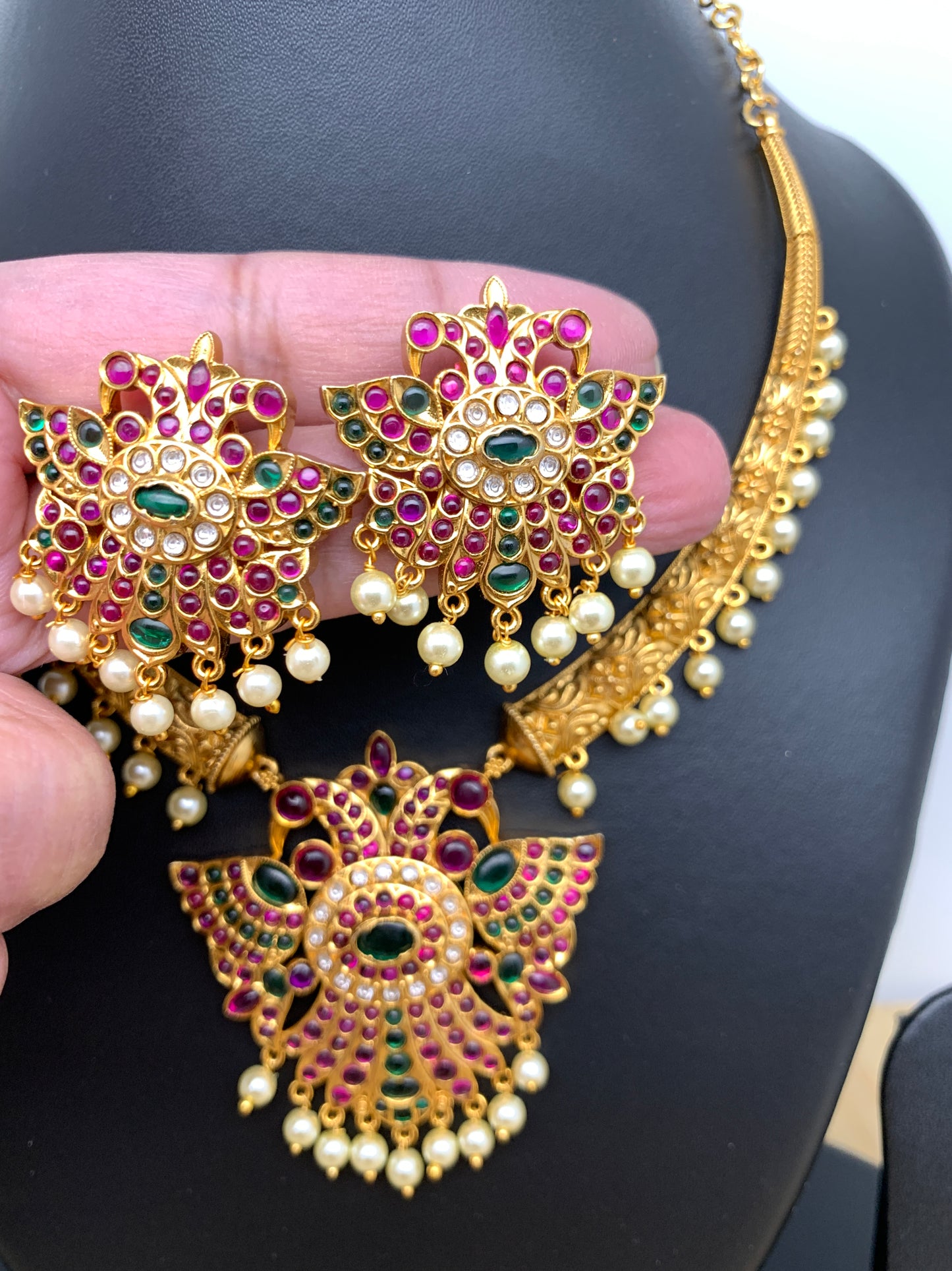 Antique Red Green Kemp Necklace Floral Pattern Kanthi Style