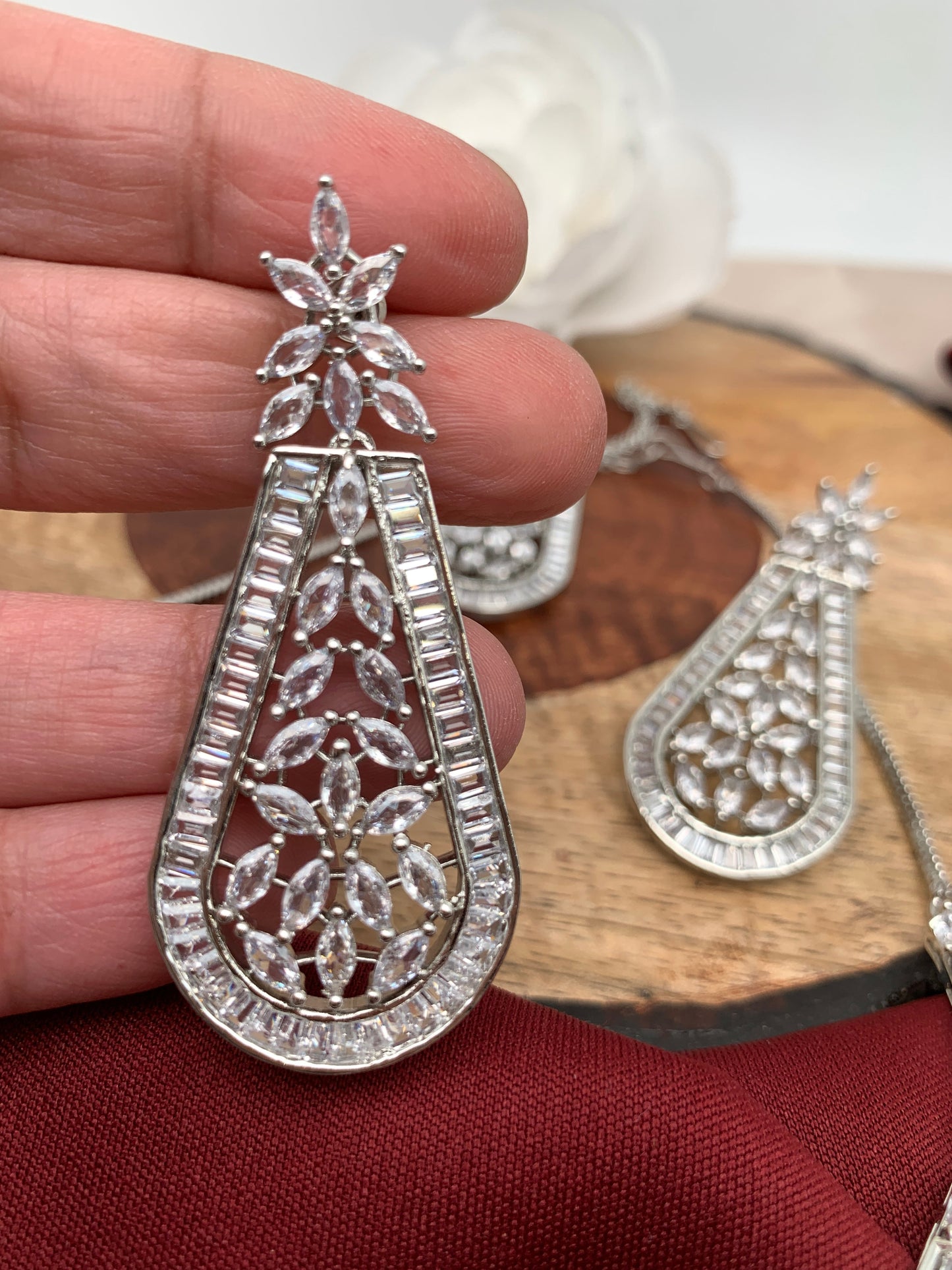 Marquis AD Clear Stone Neckline Necklace in Silver Polish