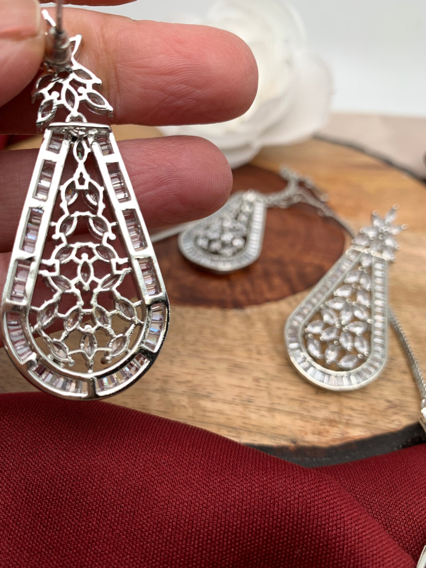 Marquis AD Clear Stone Neckline Necklace in Silver Polish