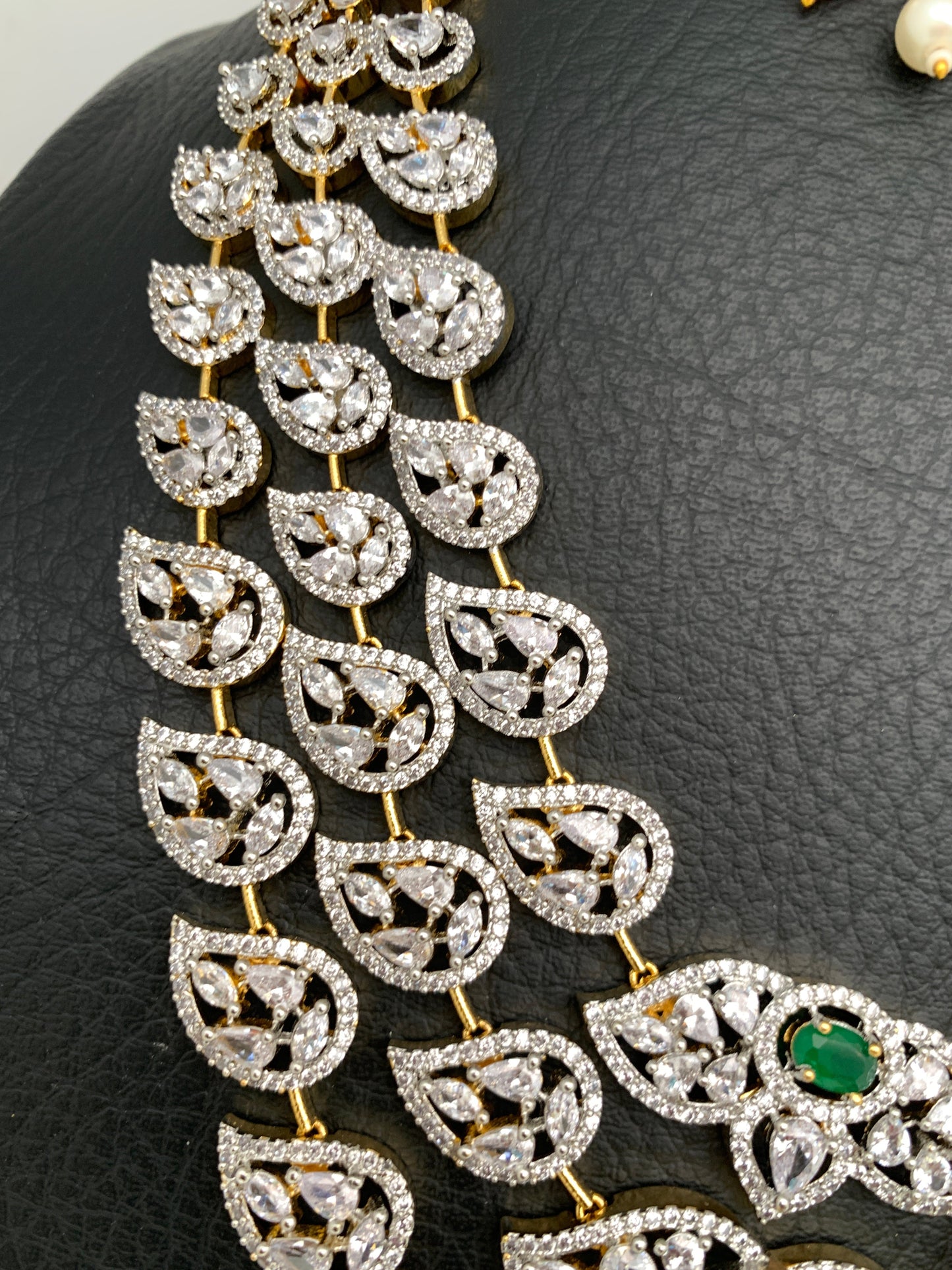 AD Emerald Green Stone Multi Layer Teen Lada Short Necklace