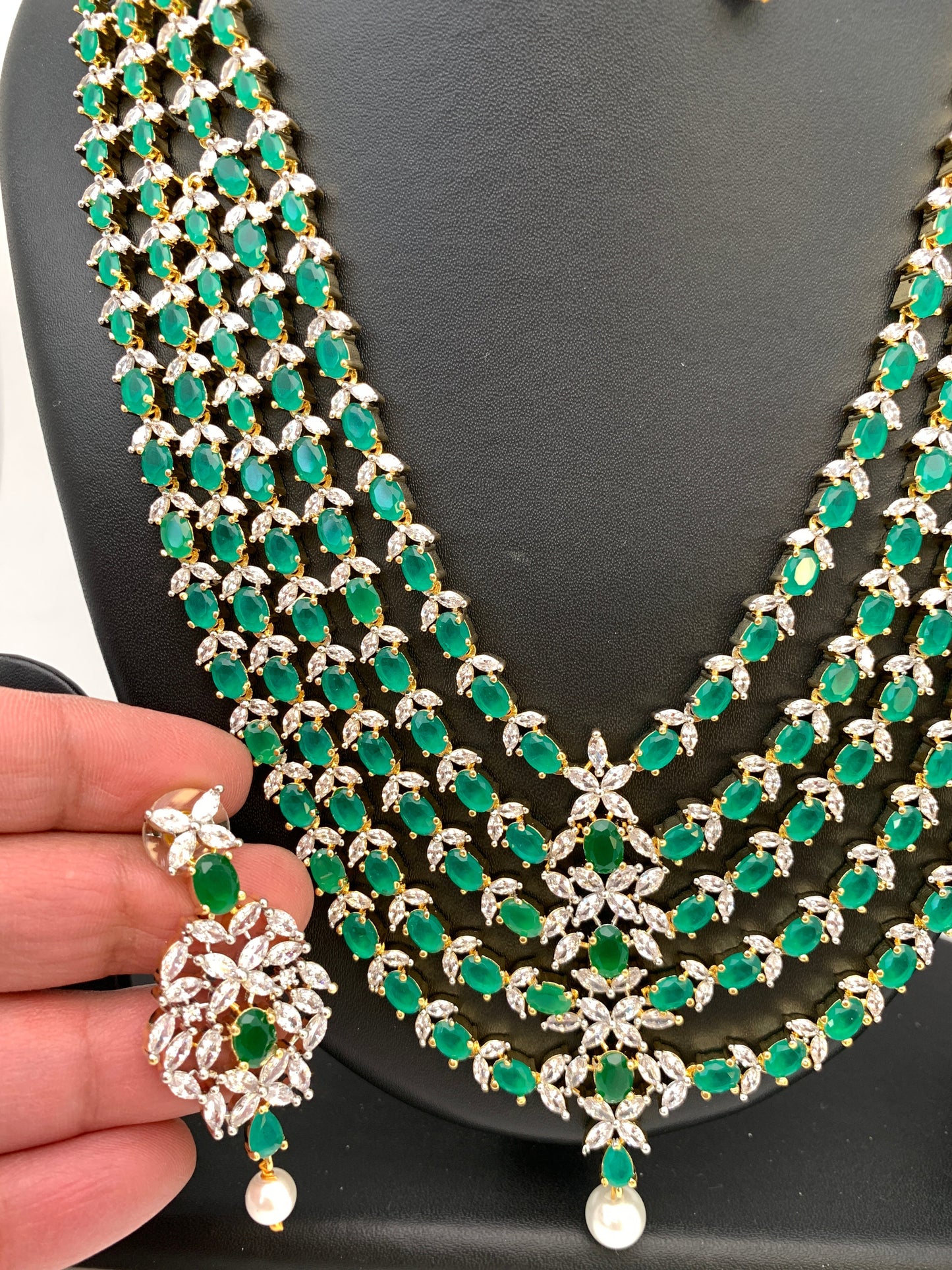 AD Emerald Green Stone Panch Lada Five Layer Short Necklace