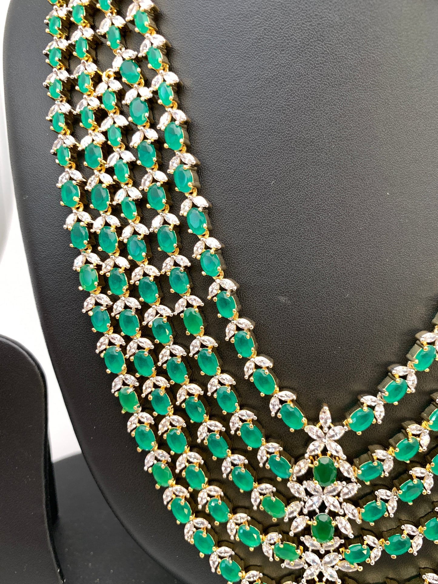 AD Emerald Green Stone Panch Lada Five Layer Short Necklace
