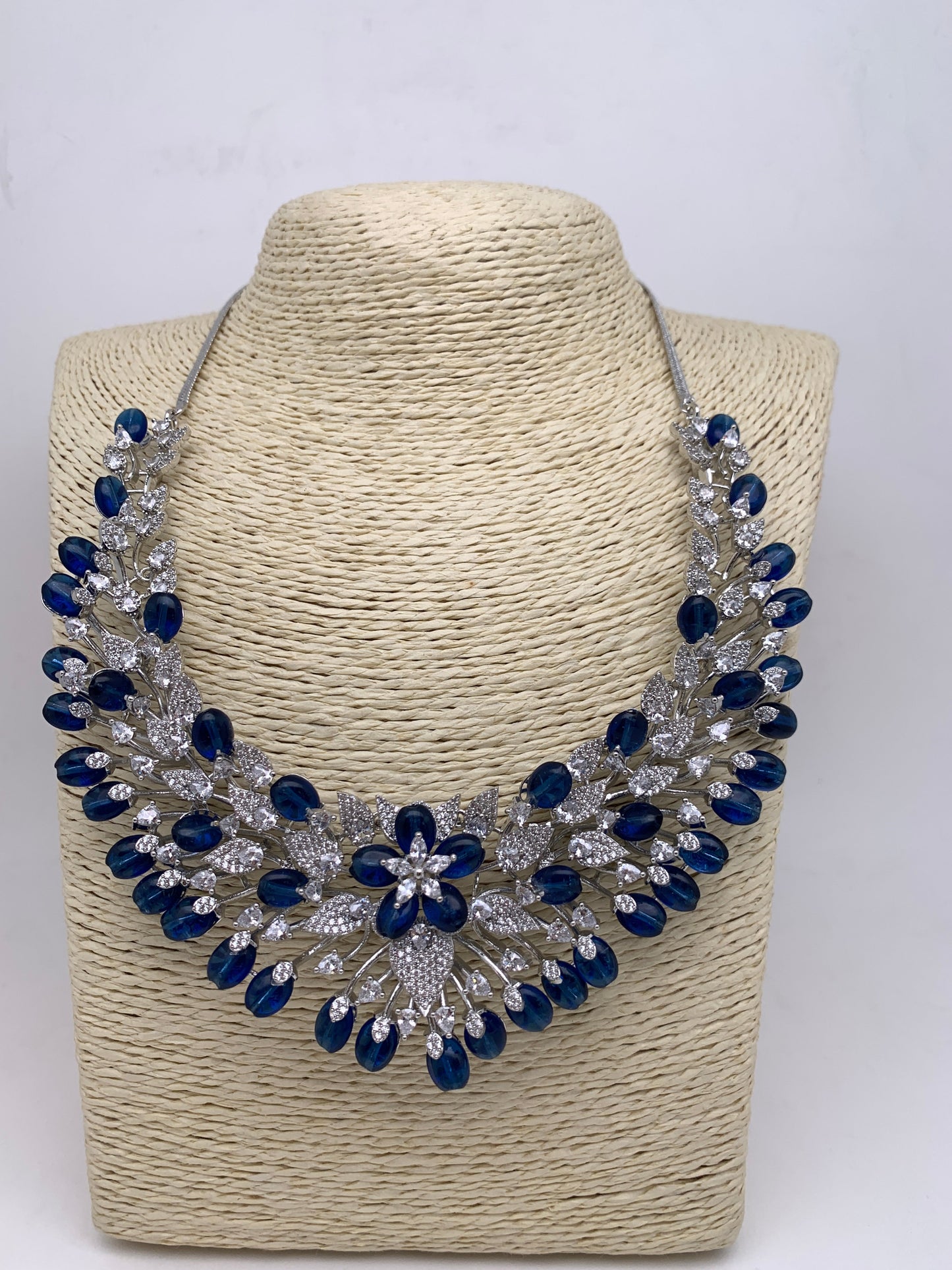 AD Blue Stone Silver Finish Neckline Short Neckalce