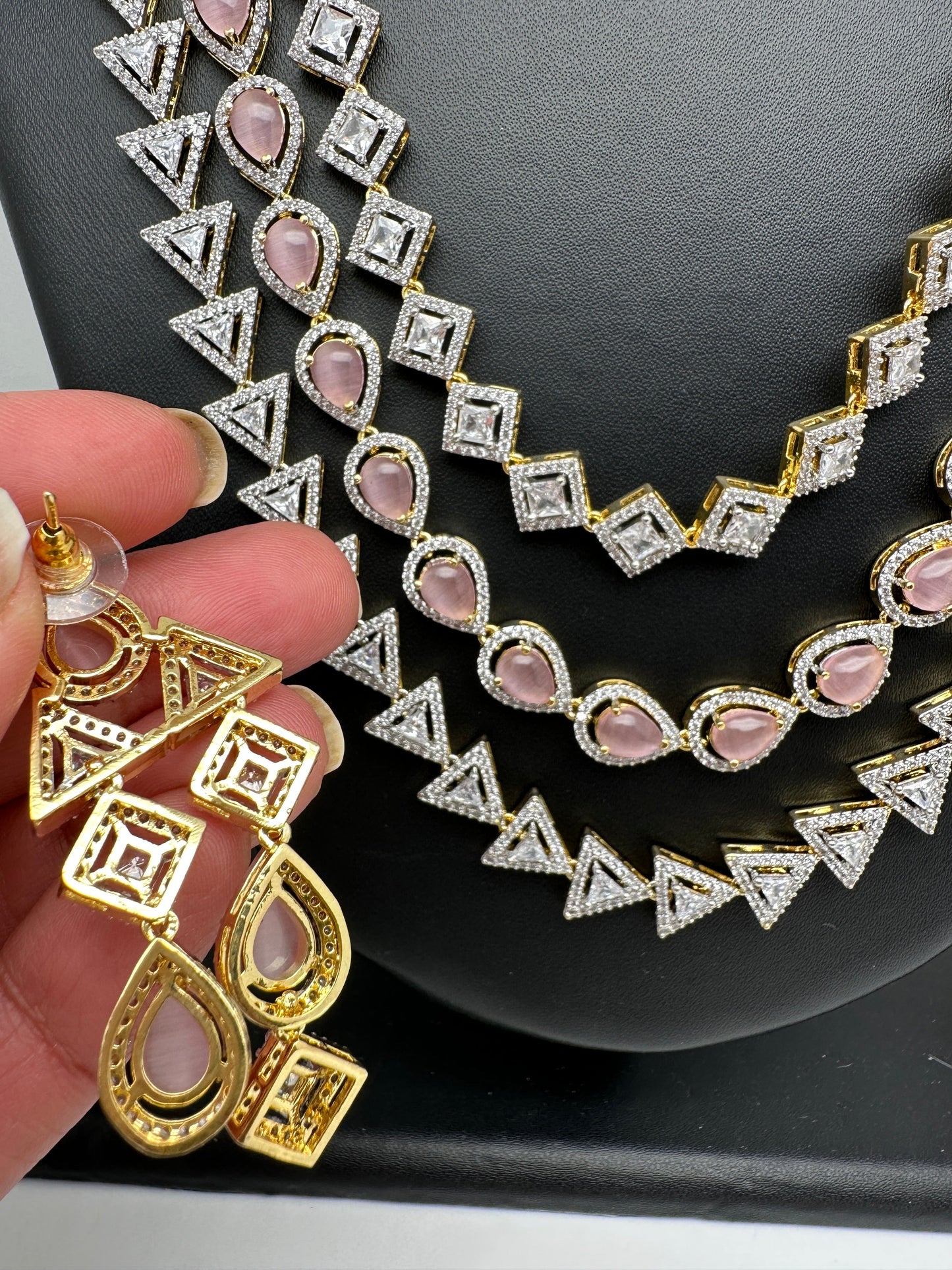 AD Pink Stone Three Line Teen Lada Short Neckalce
