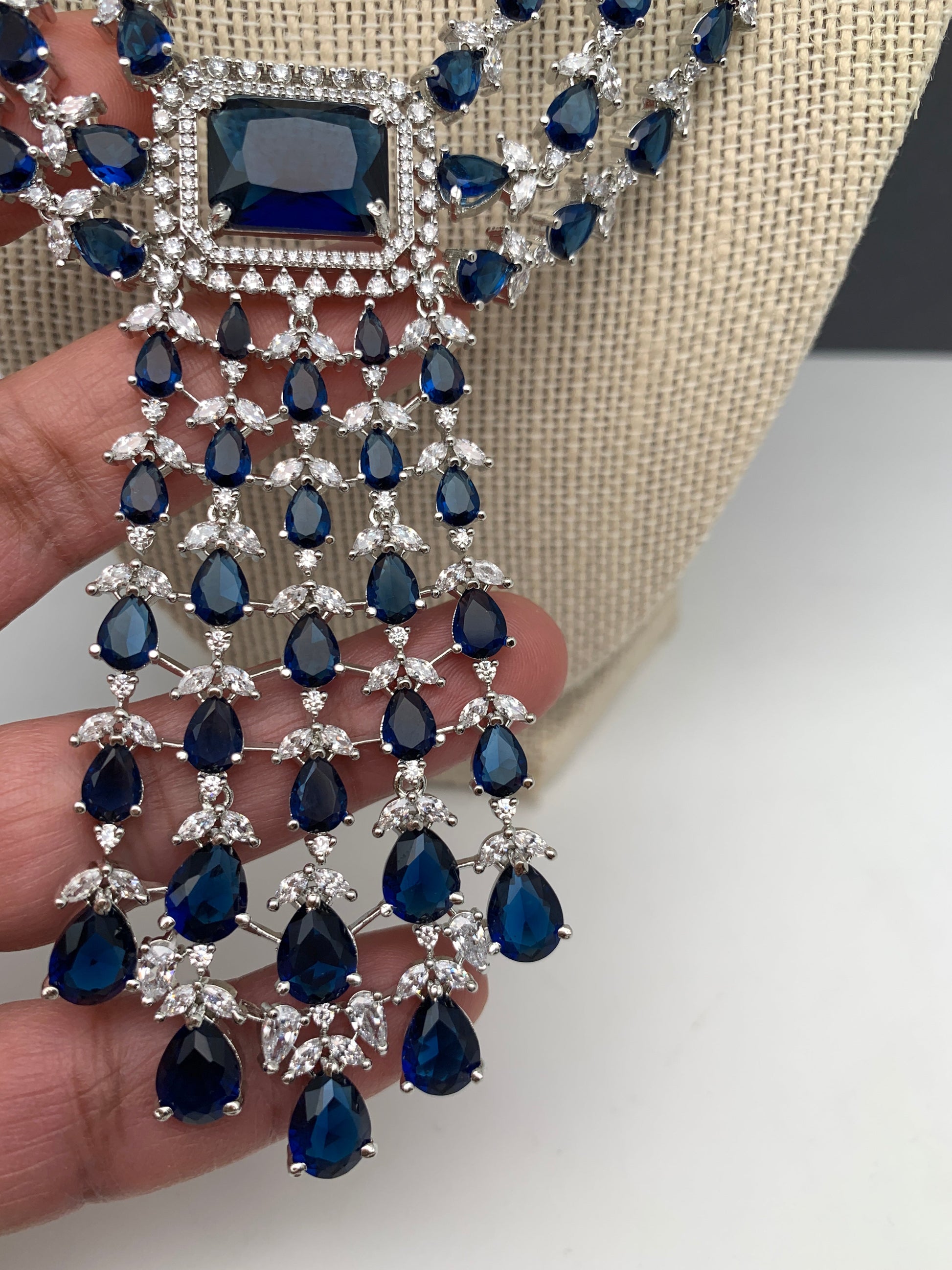 Doublet Stone Silver Finish Short Necklace - Blue
