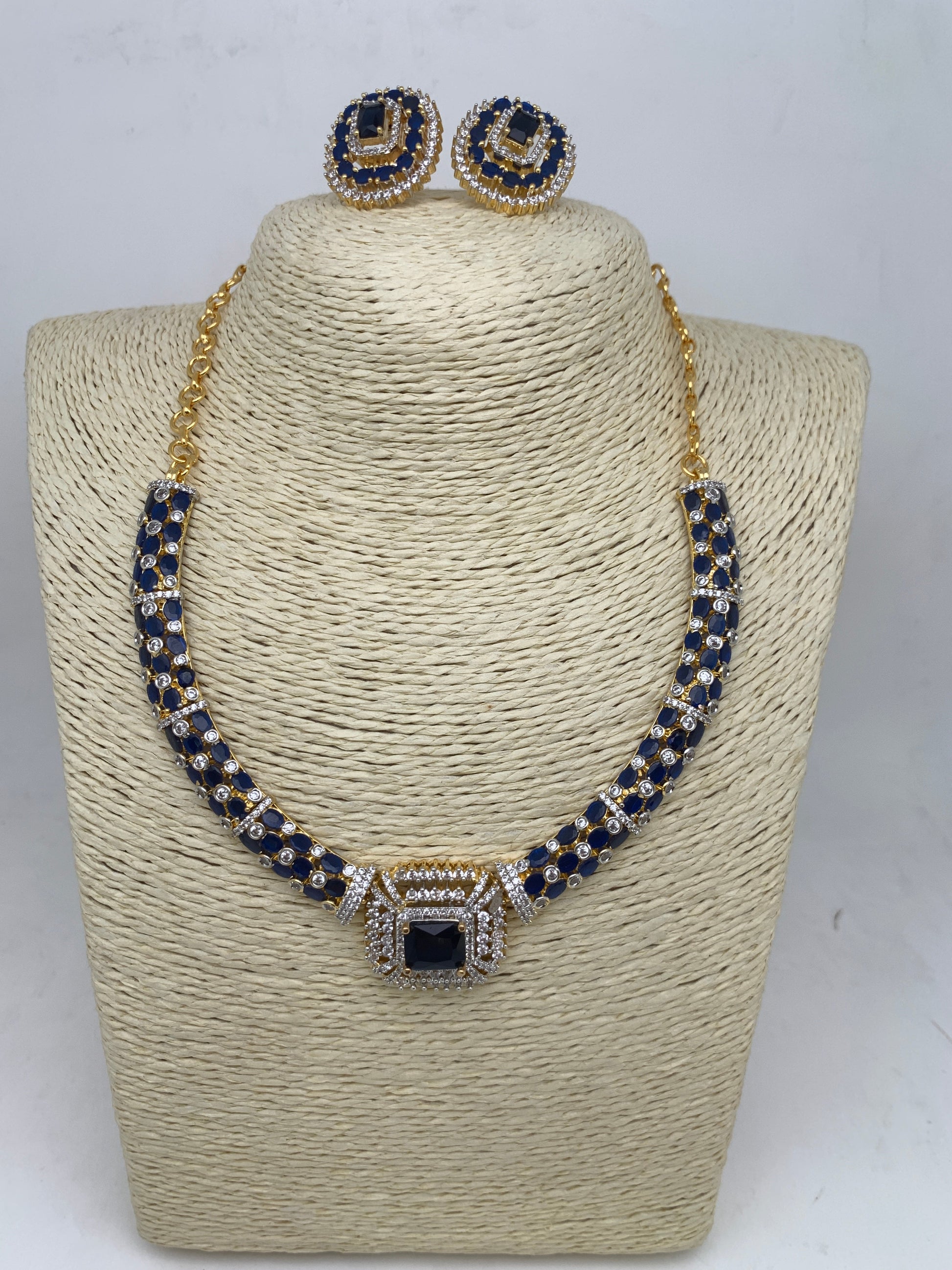 AD Color Stone Kanthi Style Short Neckline Necklace - Blue