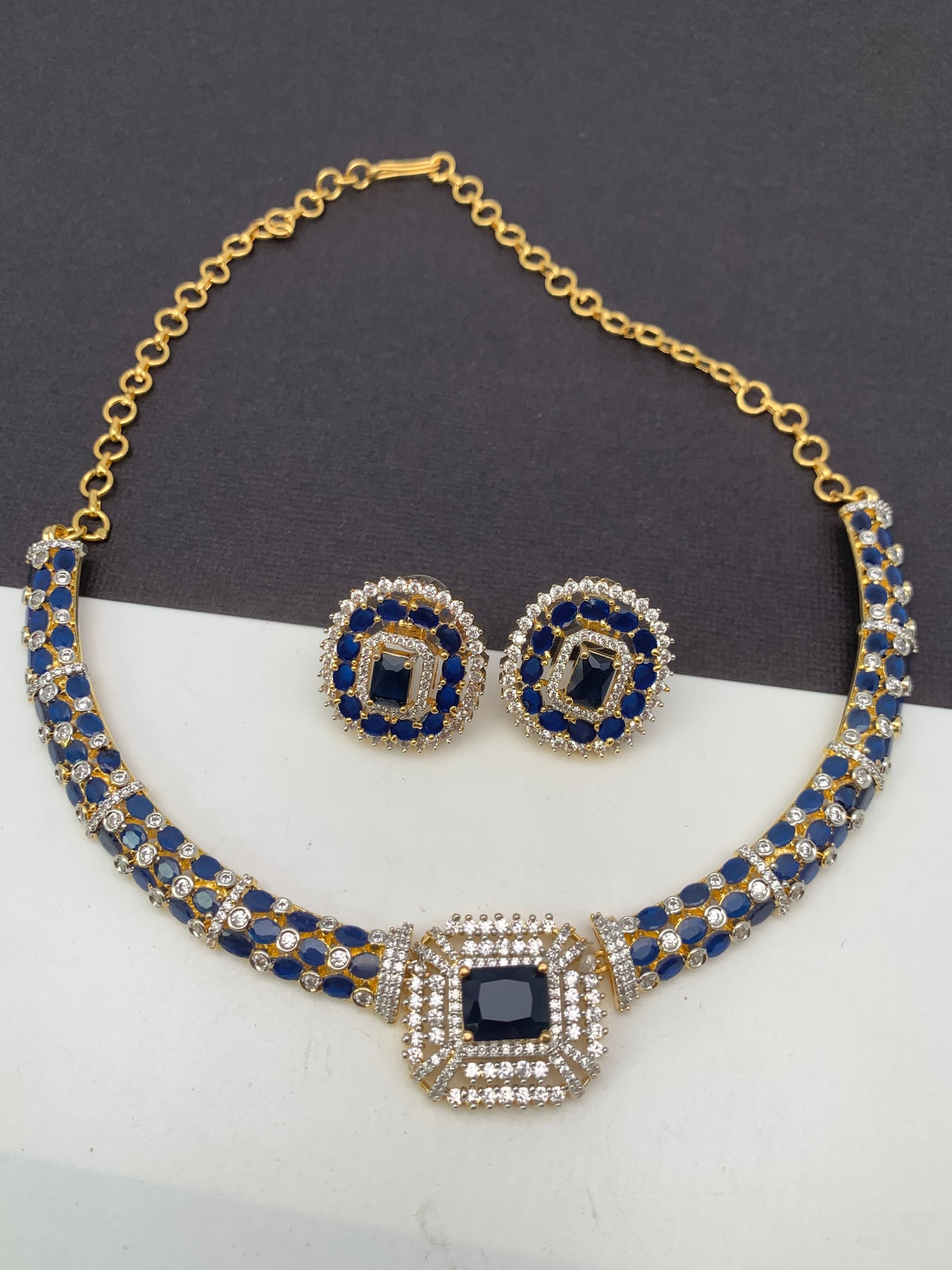 AD Color Stone Kanthi Style Short Neckline Necklace - Blue