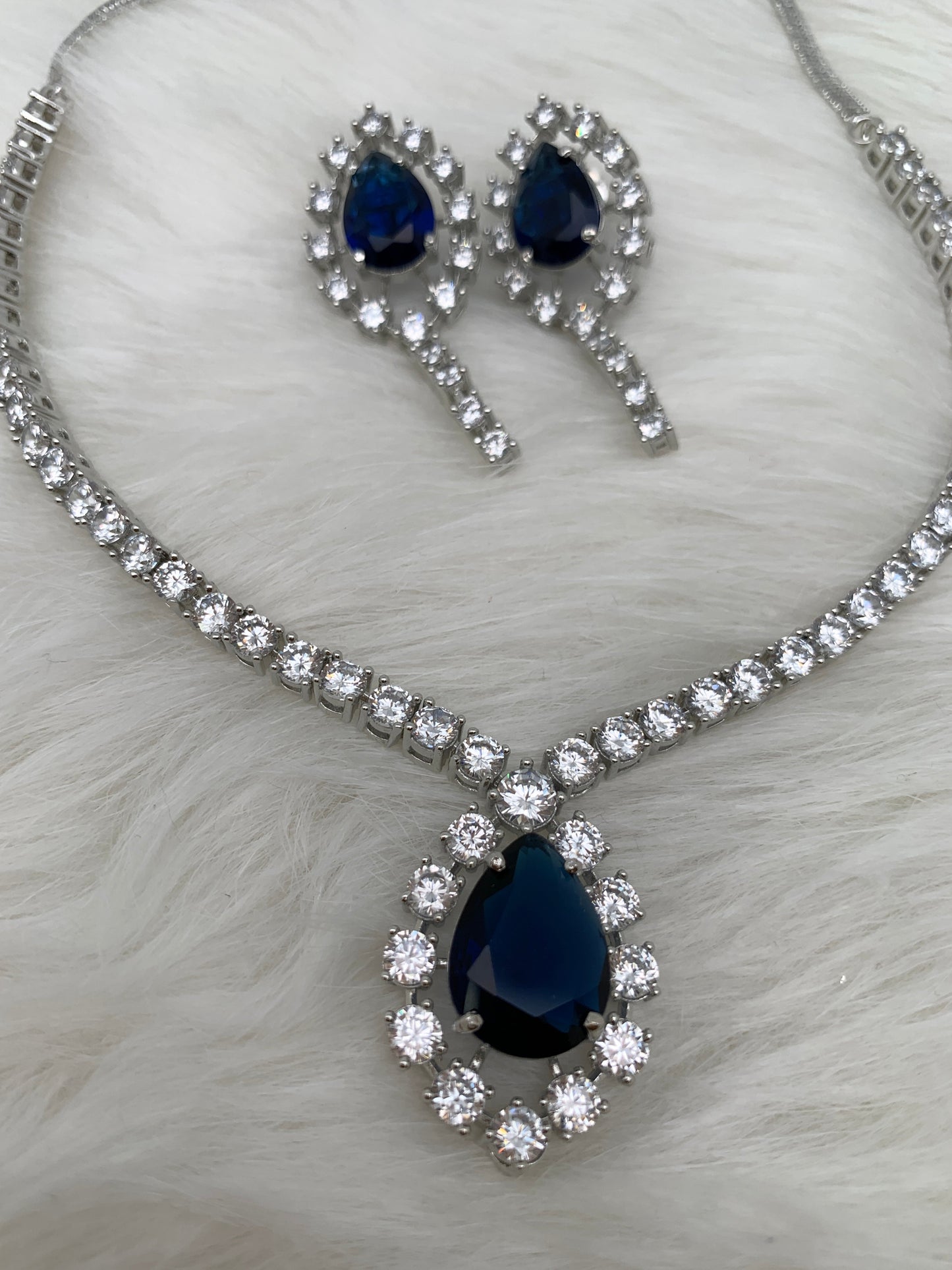 Doublet Blue Stone AD Short Necklace