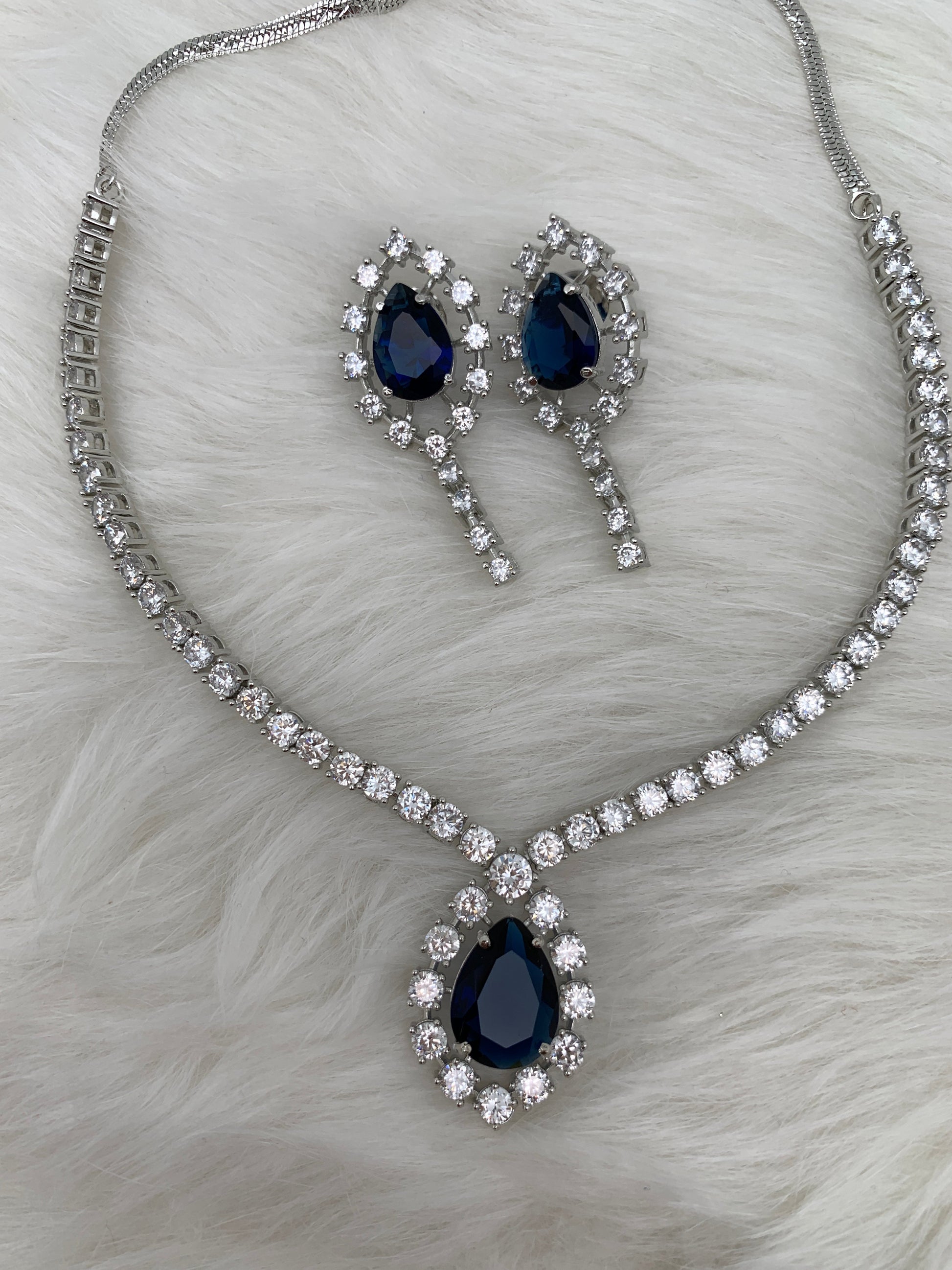 Doublet Blue Stone AD Short Necklace