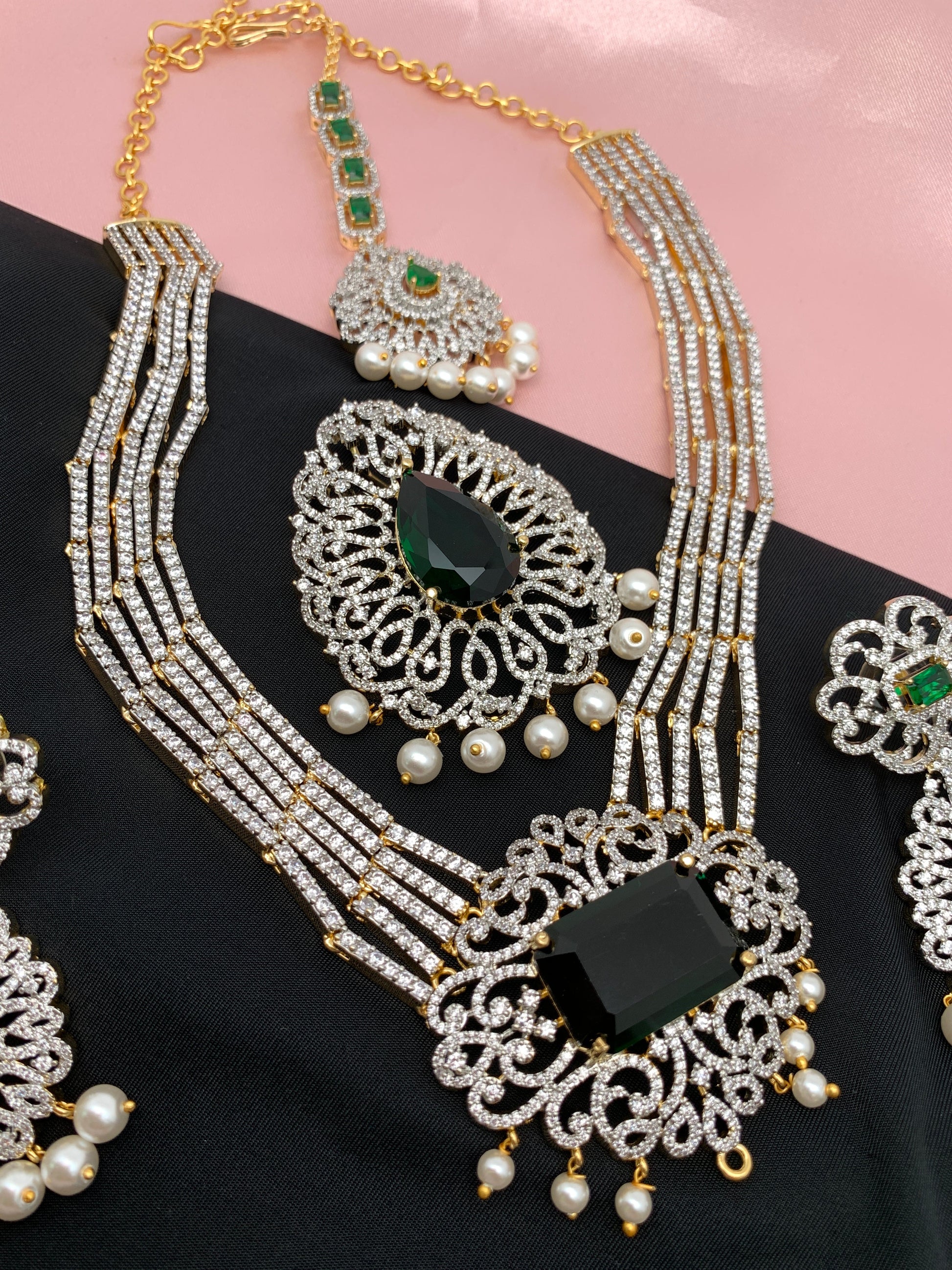 Doublet Stone Multi Layer Detachable Pendent Short Necklace - Green