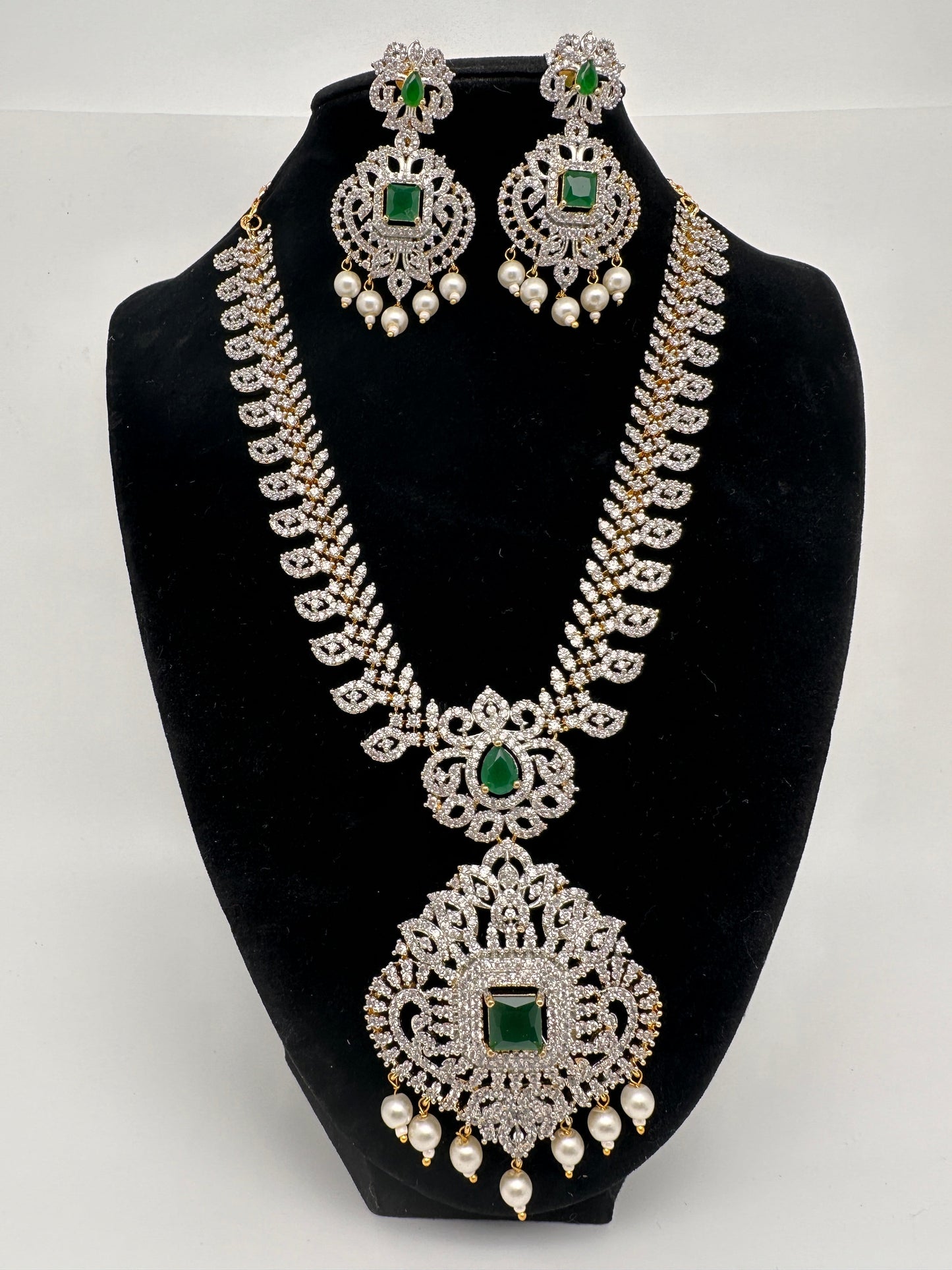 AD Diamond Finish Color Stone Mango Design Short Necklace - Green