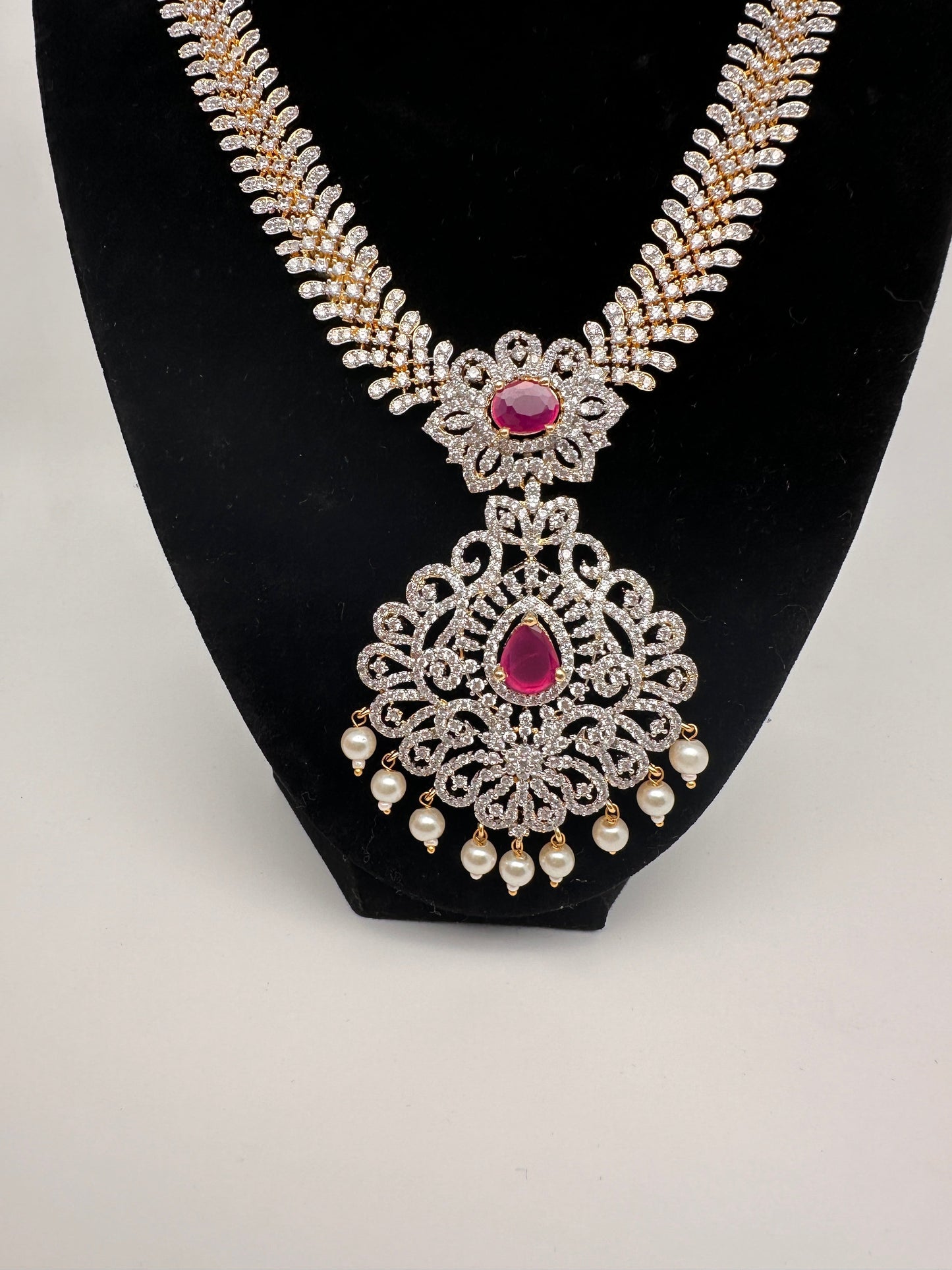 AD Diamond Finish Color Stone Floral Design Short Necklace - Red