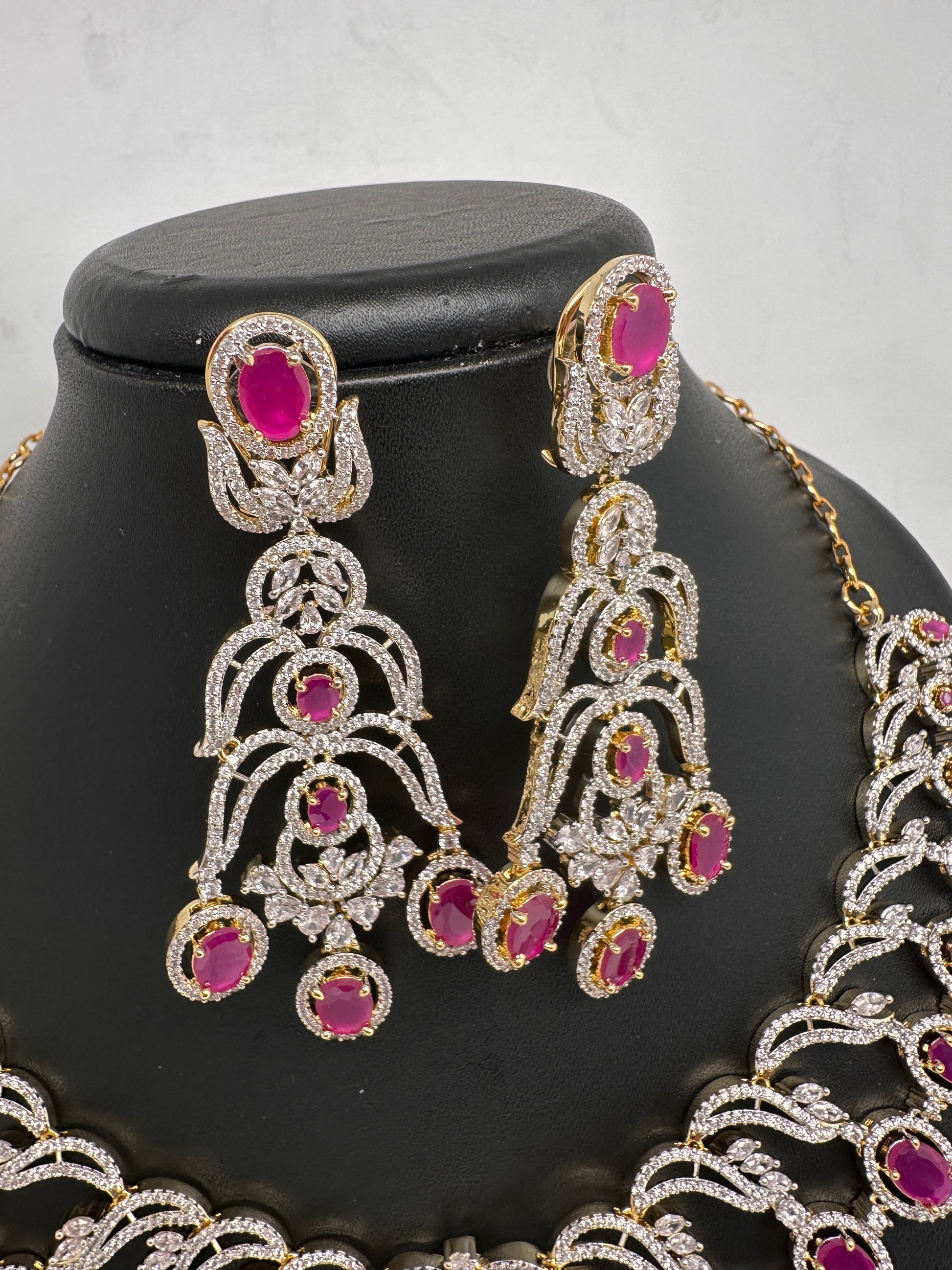 AD Color Stone Neckline Short Necklace - Red