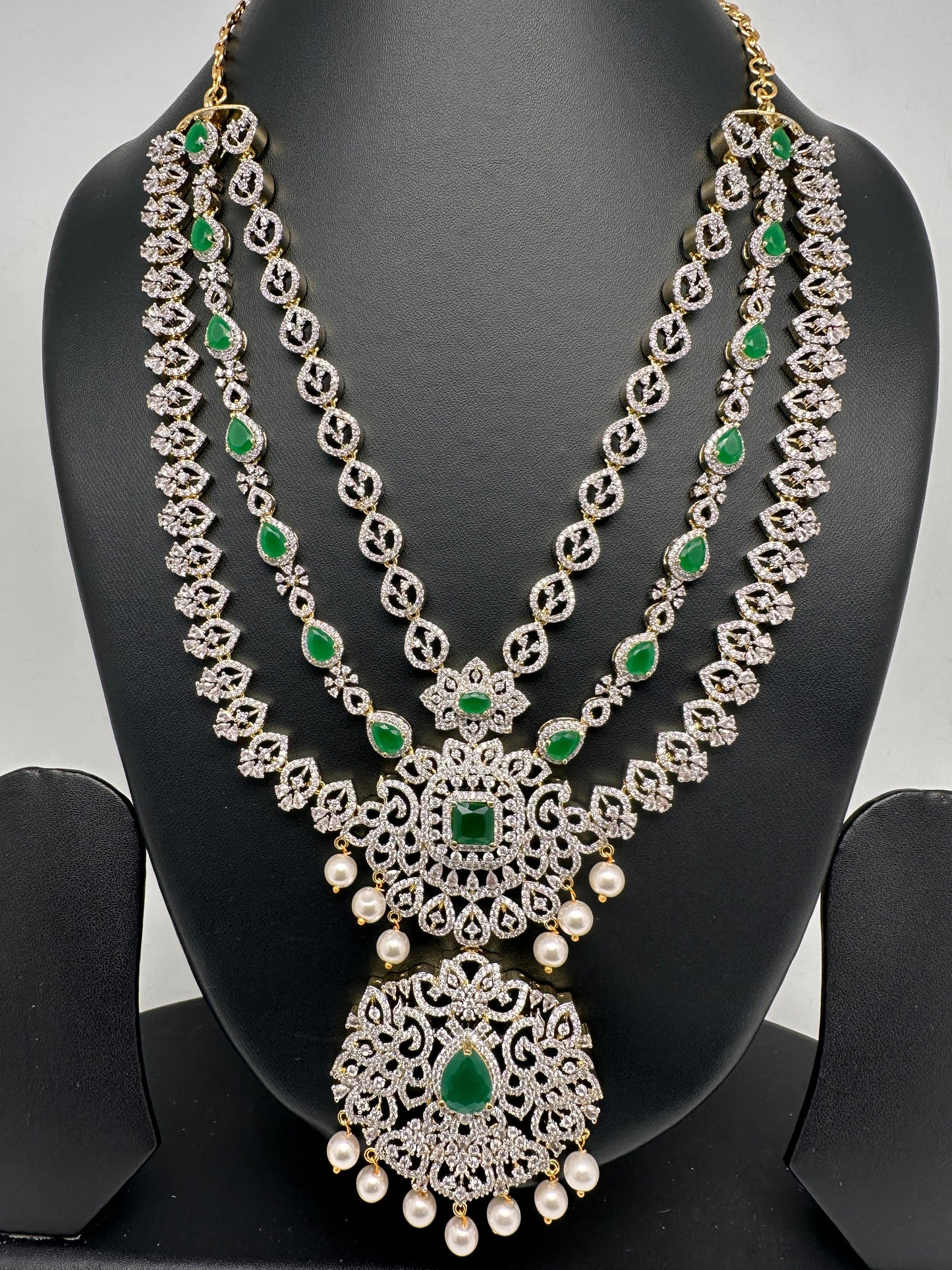 AD Emerald Green Multi Layer Short Necklace