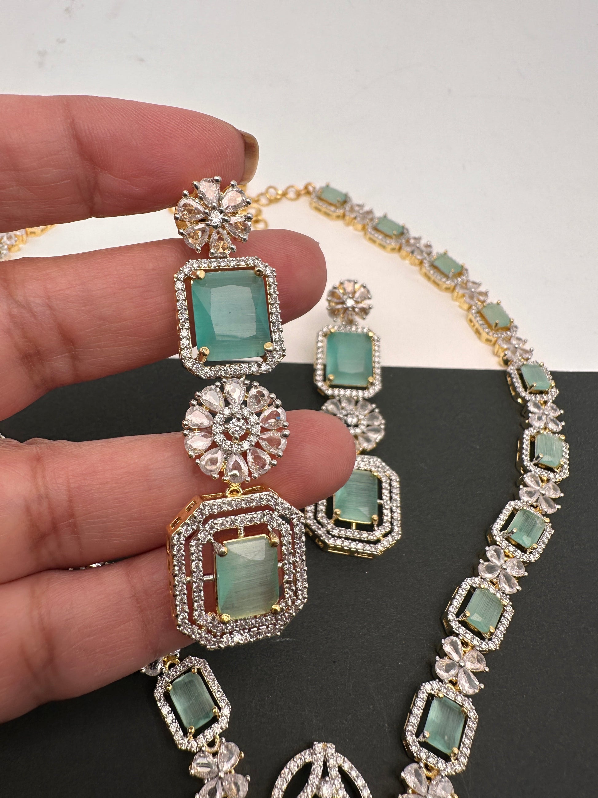 AD Color Stone Long Necklace - LightGreen