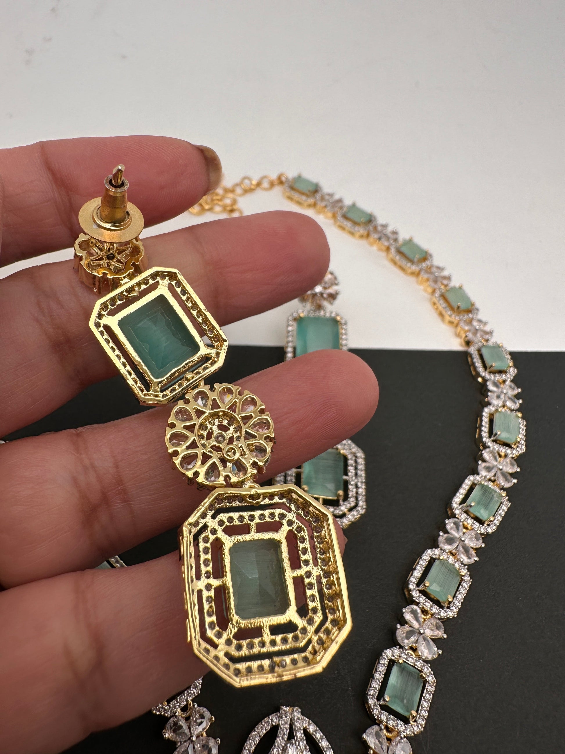 AD Color Stone Long Necklace - LightGreen