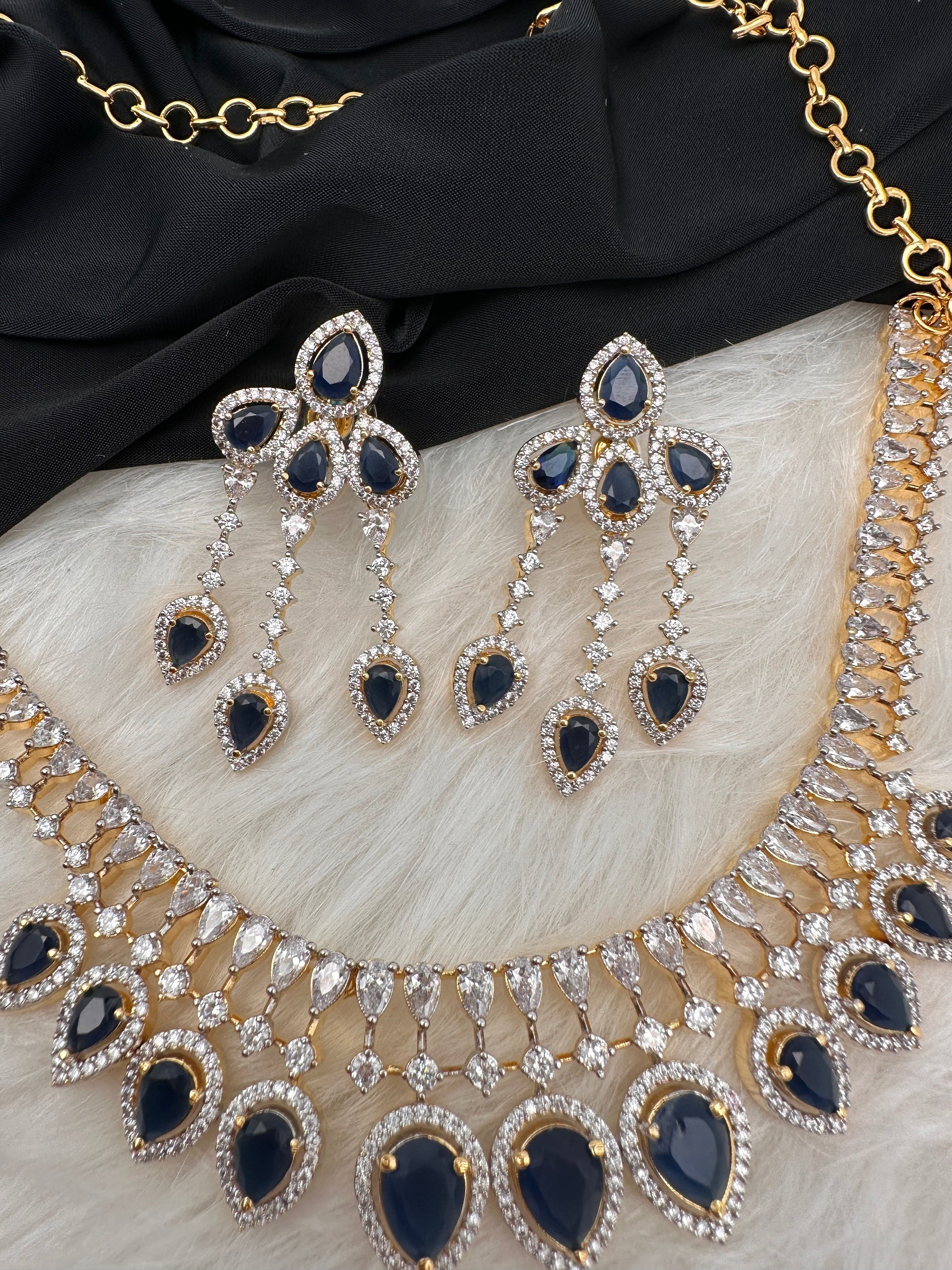 AD Color Stone Neckline Short Necklace - Blue