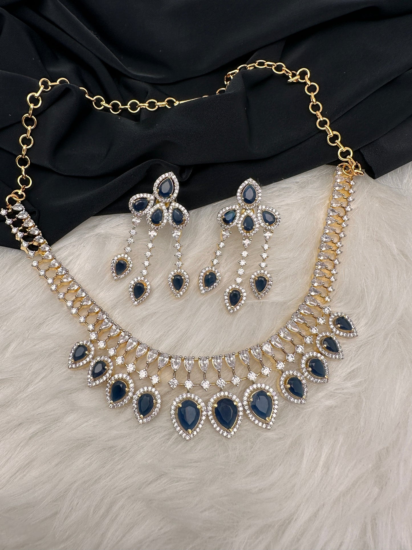 AD Color Stone Neckline Short Necklace - Blue