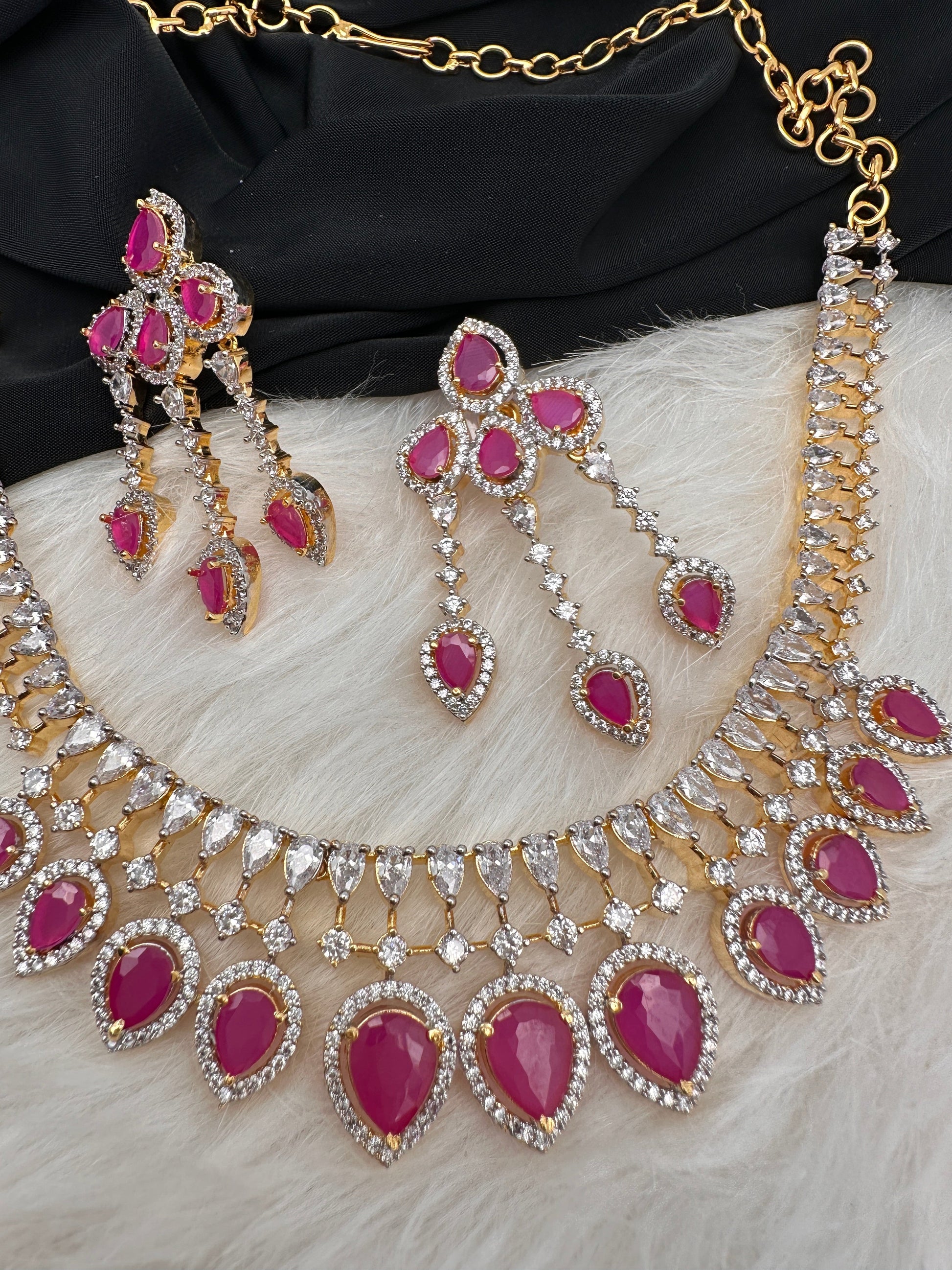 AD Color Stone Neckline Short Necklace - Red