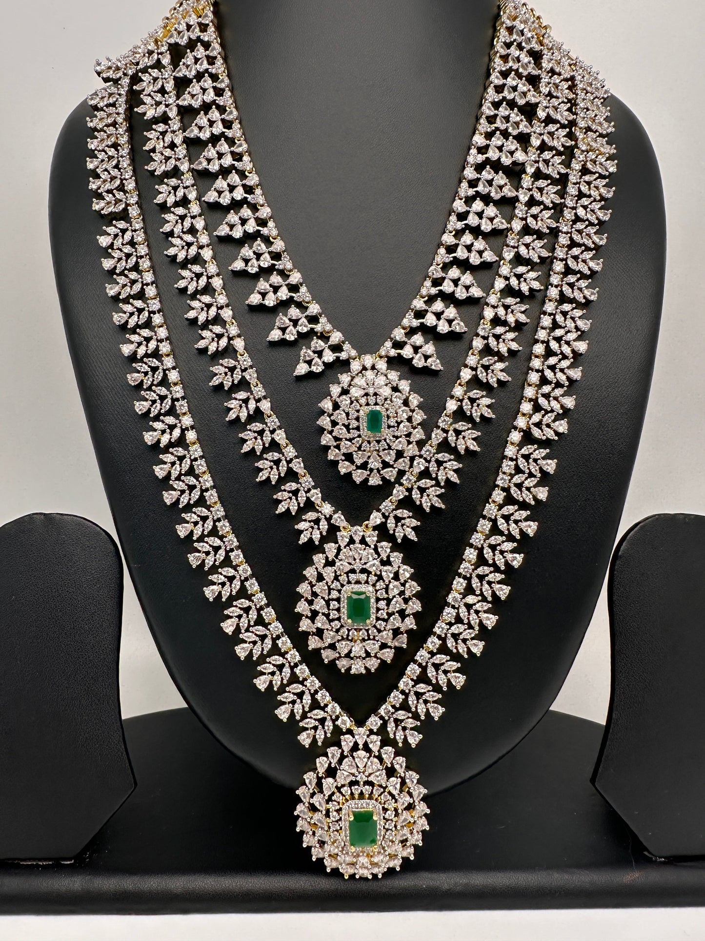 AD Diamond Finish Emerald Green Teen Lada Long  Necklace