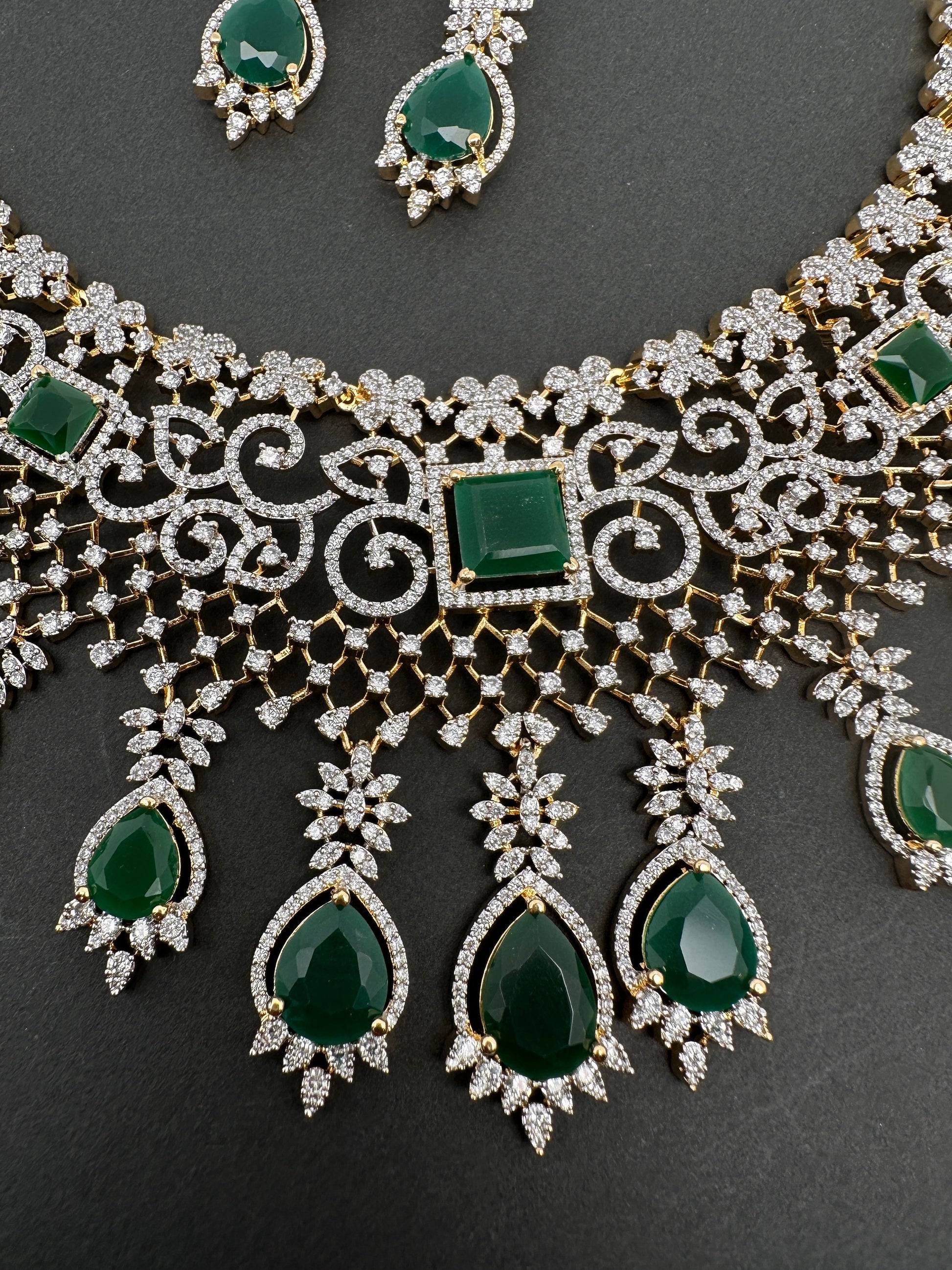 AD Color Stone Broad Short Necklace - Green