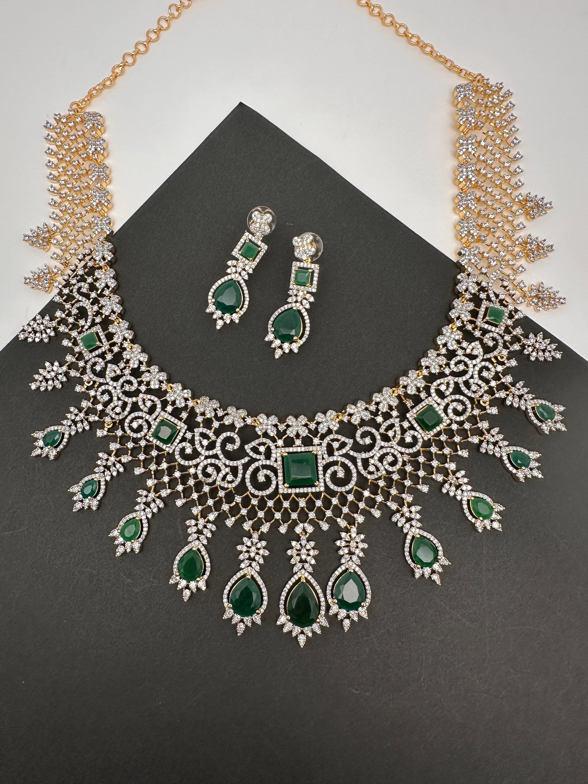 AD Color Stone Broad Short Necklace - Green
