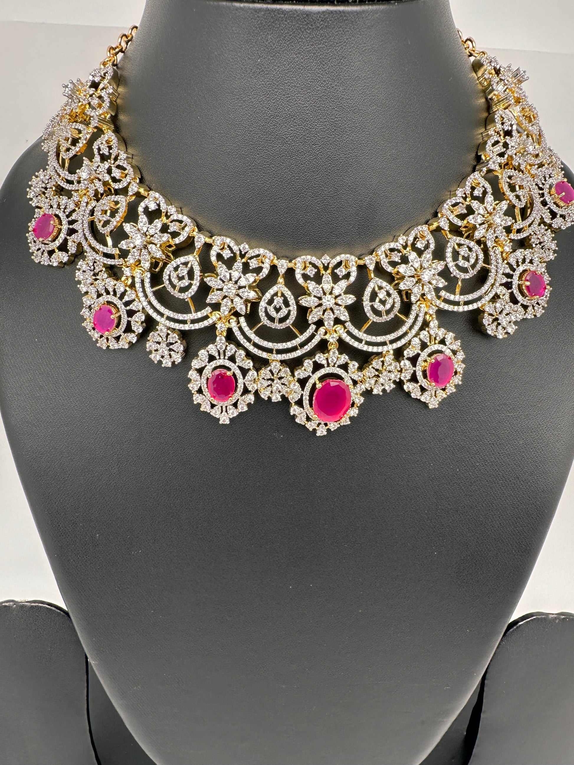 AD Color Stone Neckline Short Necklace - Red