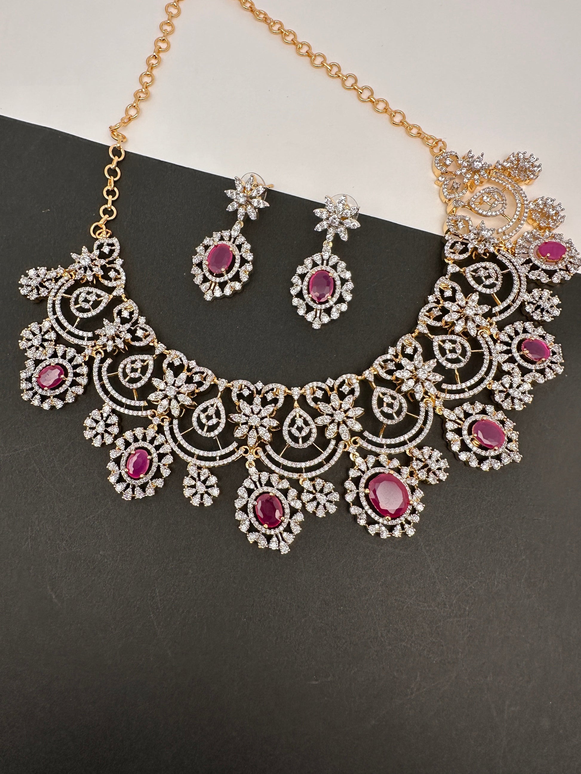 AD Color Stone Neckline Short Necklace - Red