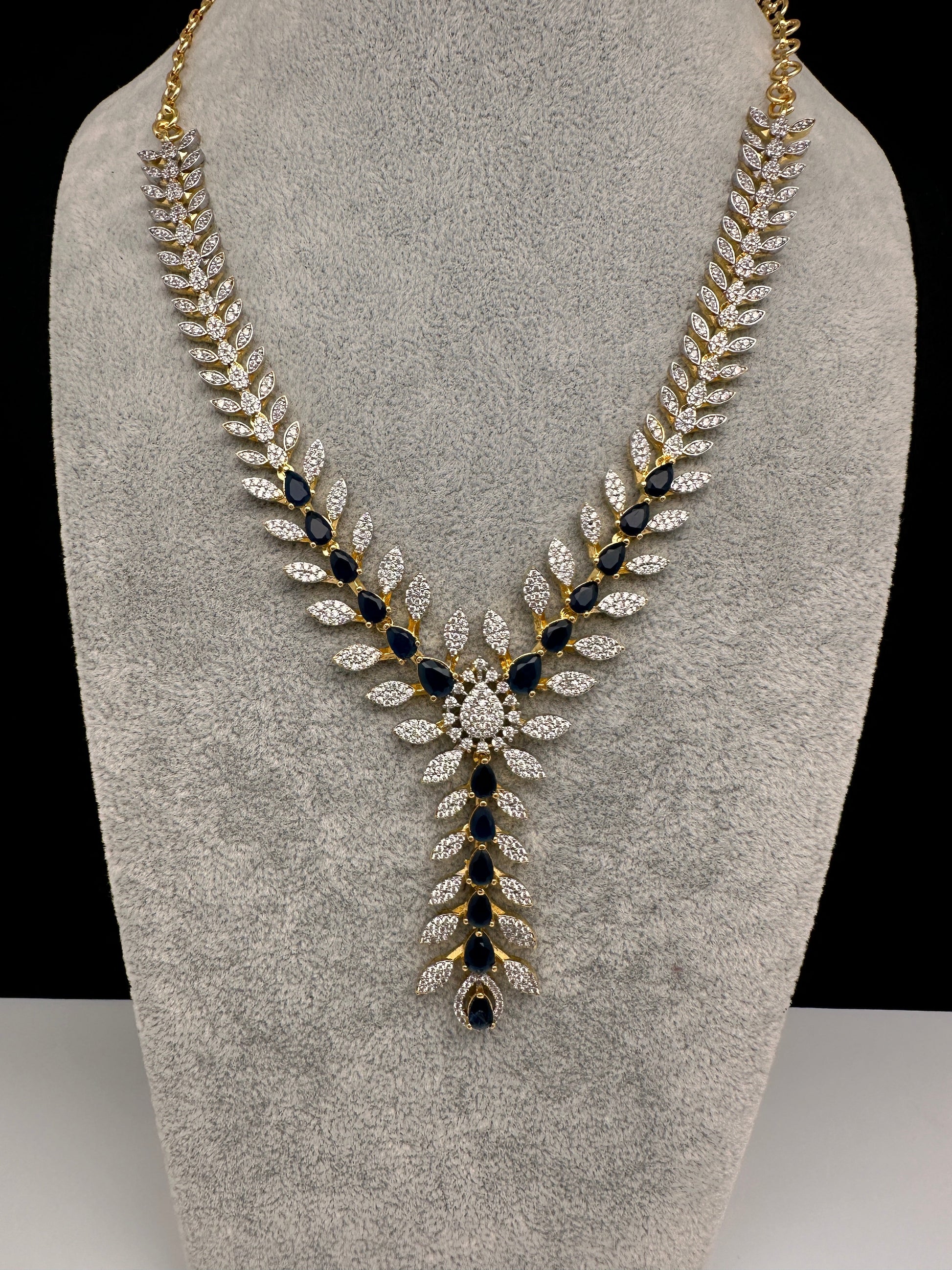 AD Color Stone Dainty Short Necklace - Blue