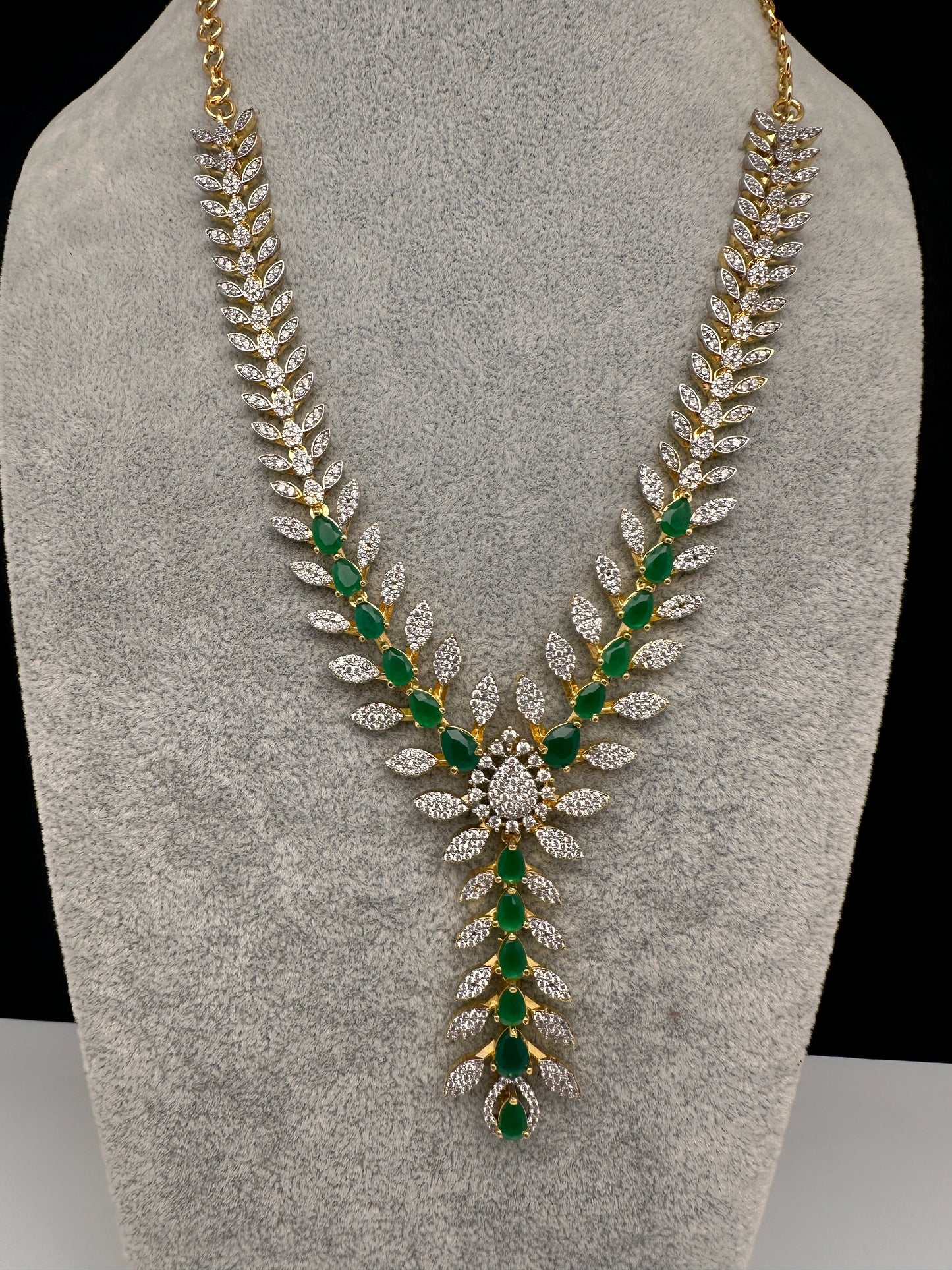AD Color Stone Dainty Short Necklace - Green