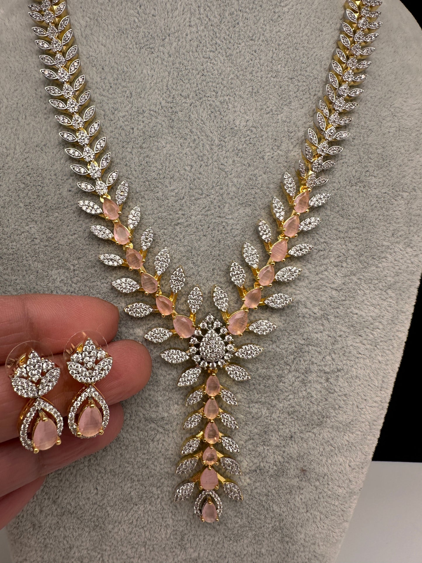 AD Color Stone Dainty Short Necklace - pink