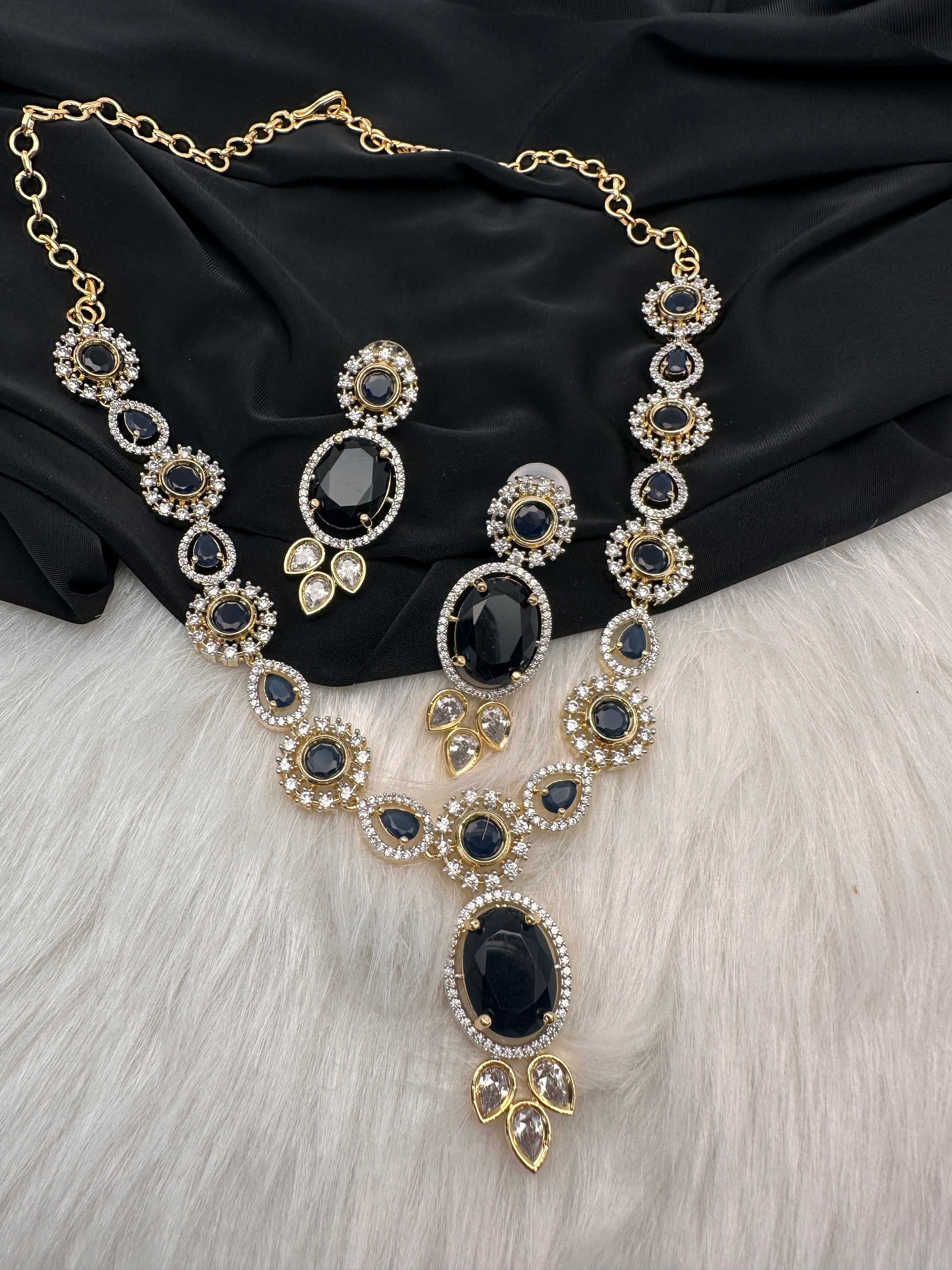 AD Color Stone Dainty Short Necklace - Blue