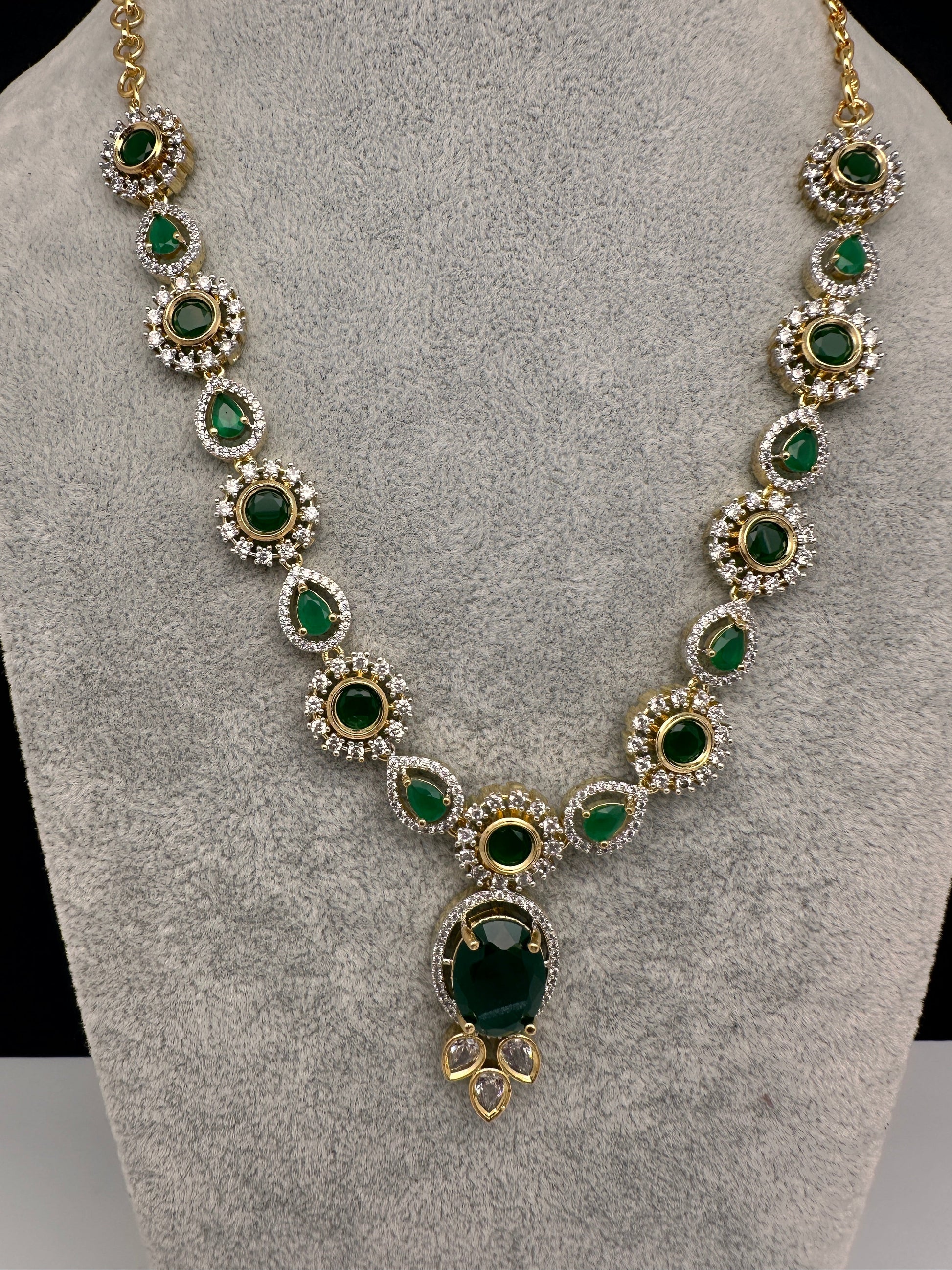 AD Color Stone Dainty Short Necklace - Green