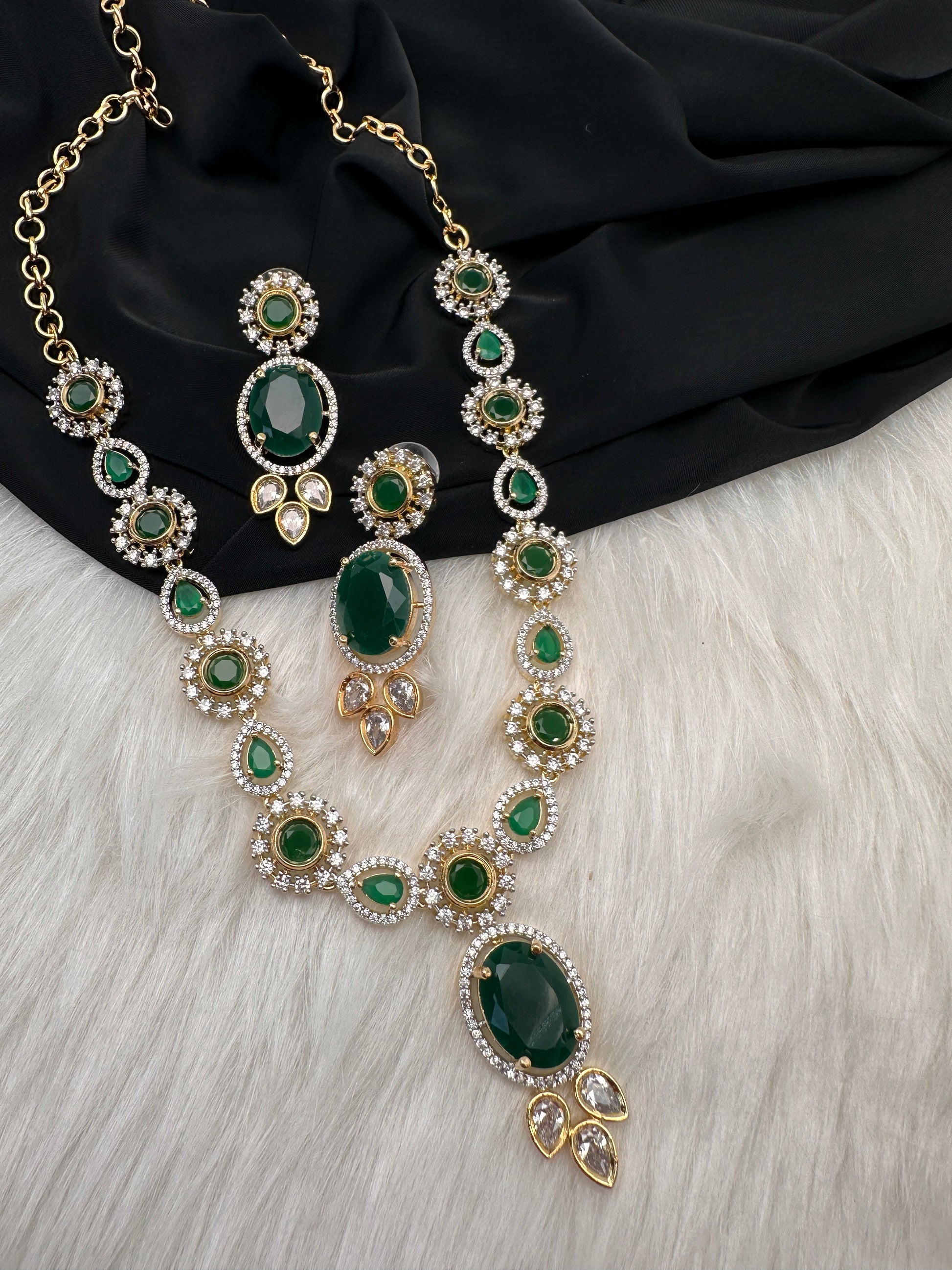 AD Color Stone Dainty Short Necklace - Green