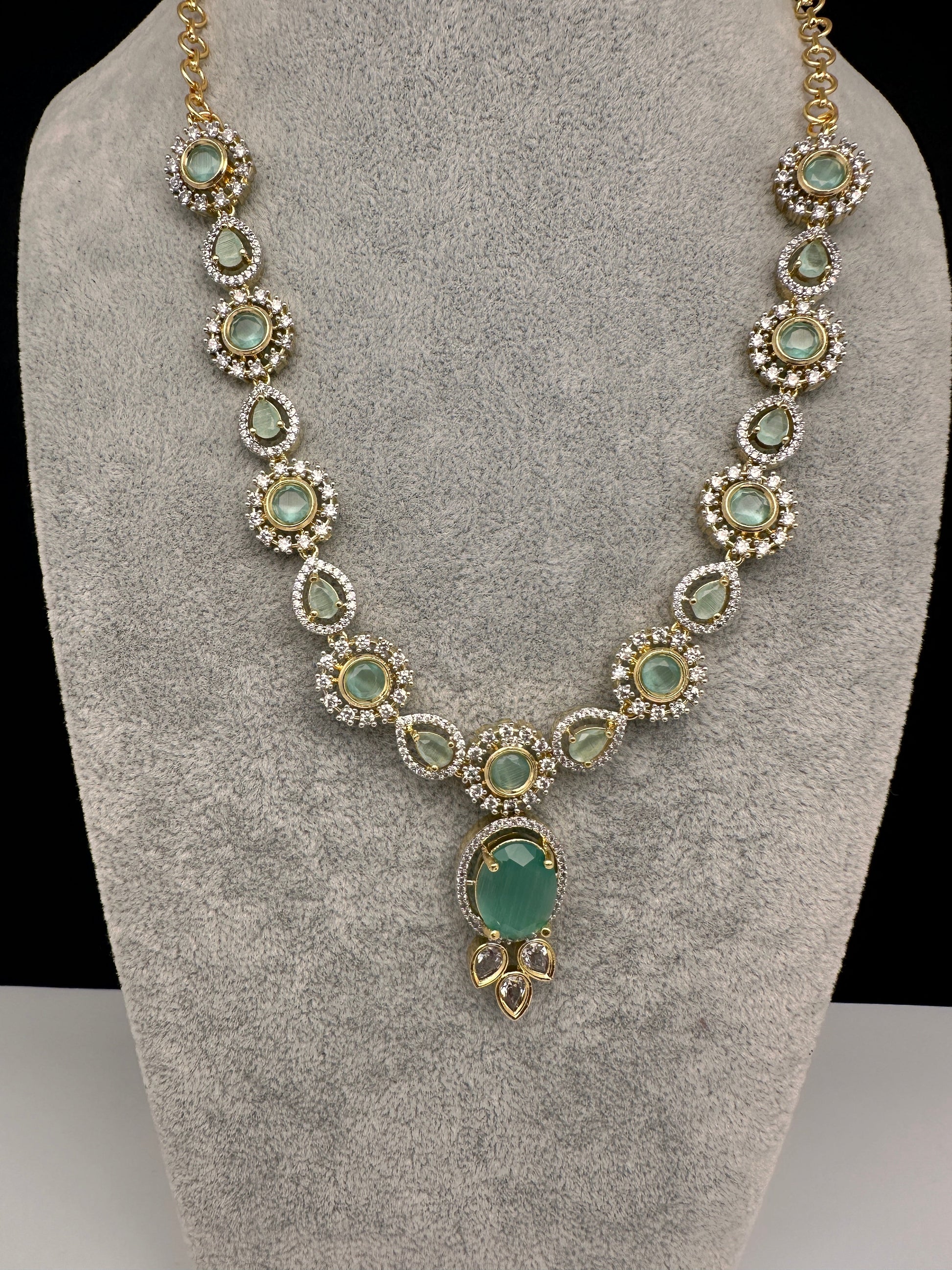 AD Color Stone Dainty Short Necklace - LightGreen
