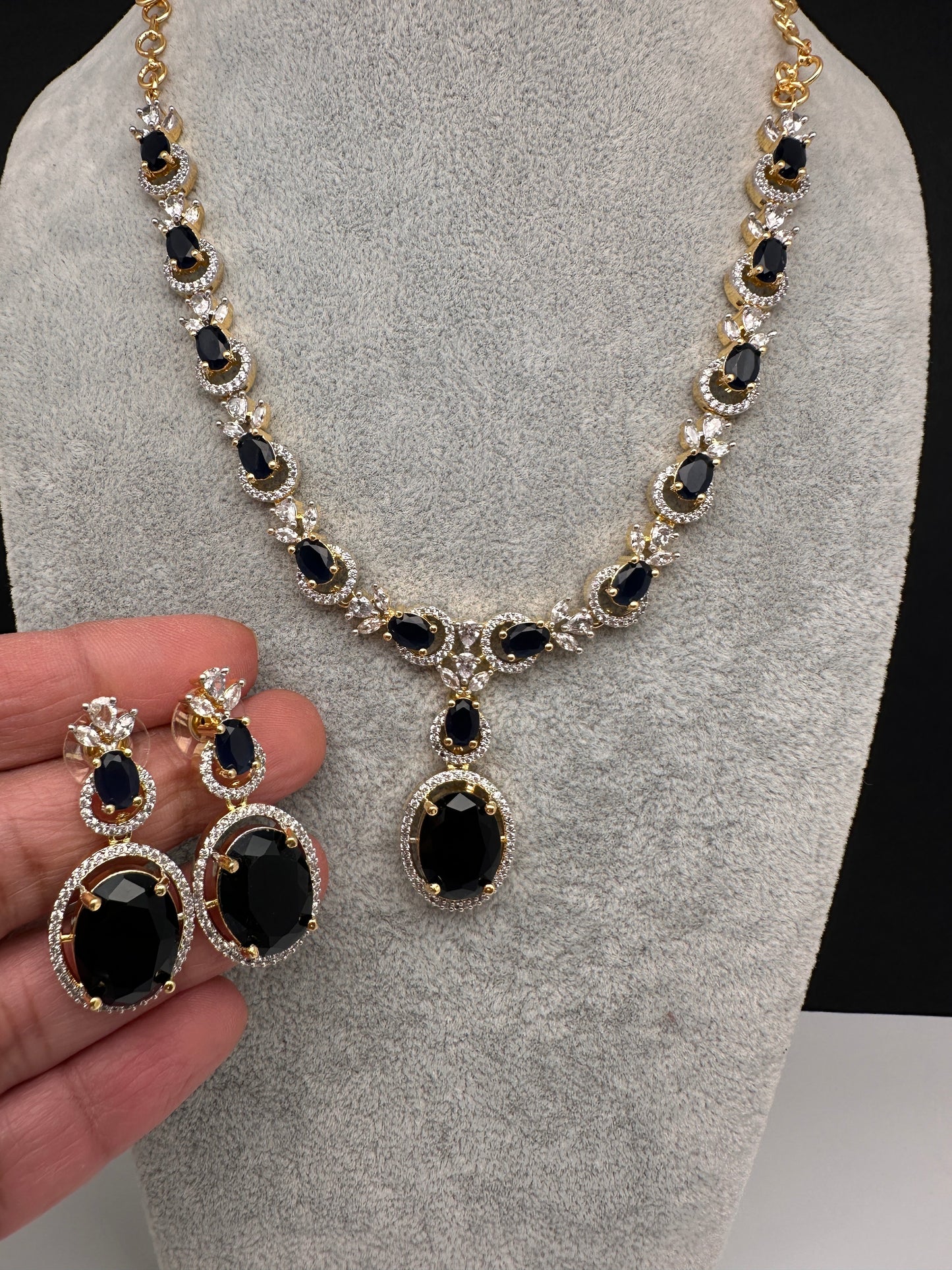 AD Color Stone Dainty Short Necklace - Blue