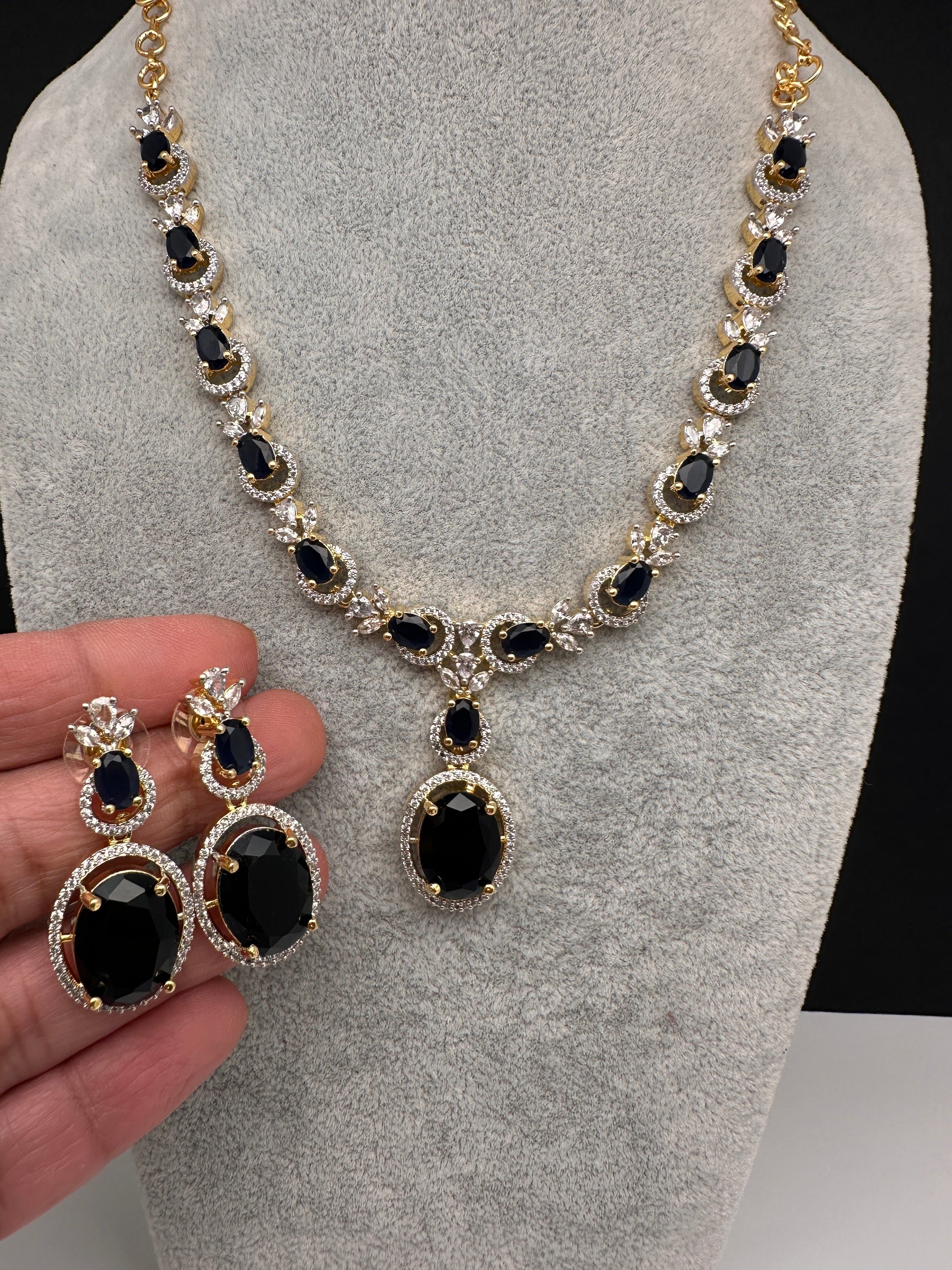 AD Color Stone Dainty Short Necklace - Blue